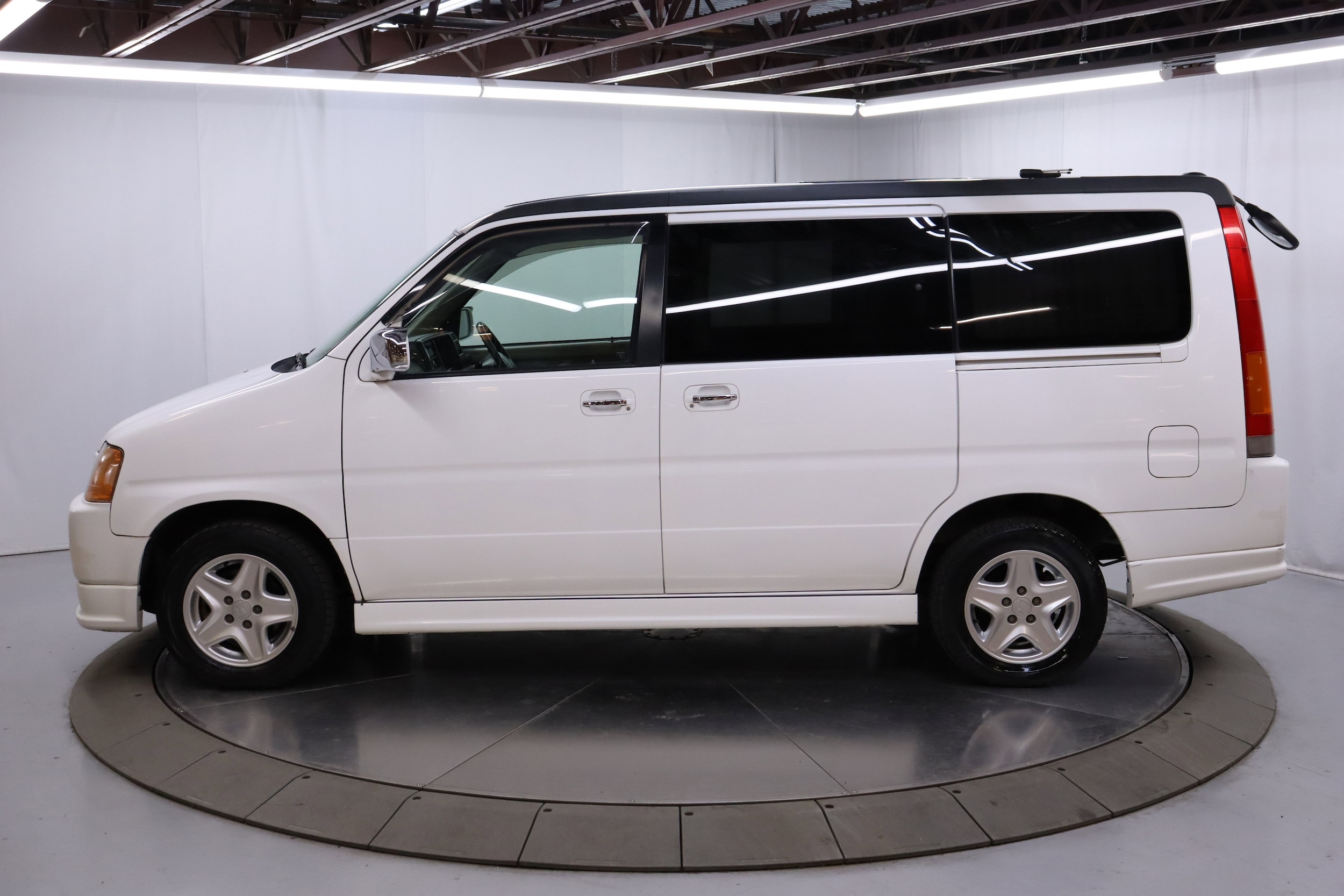 1998 Honda Stepwgn 6