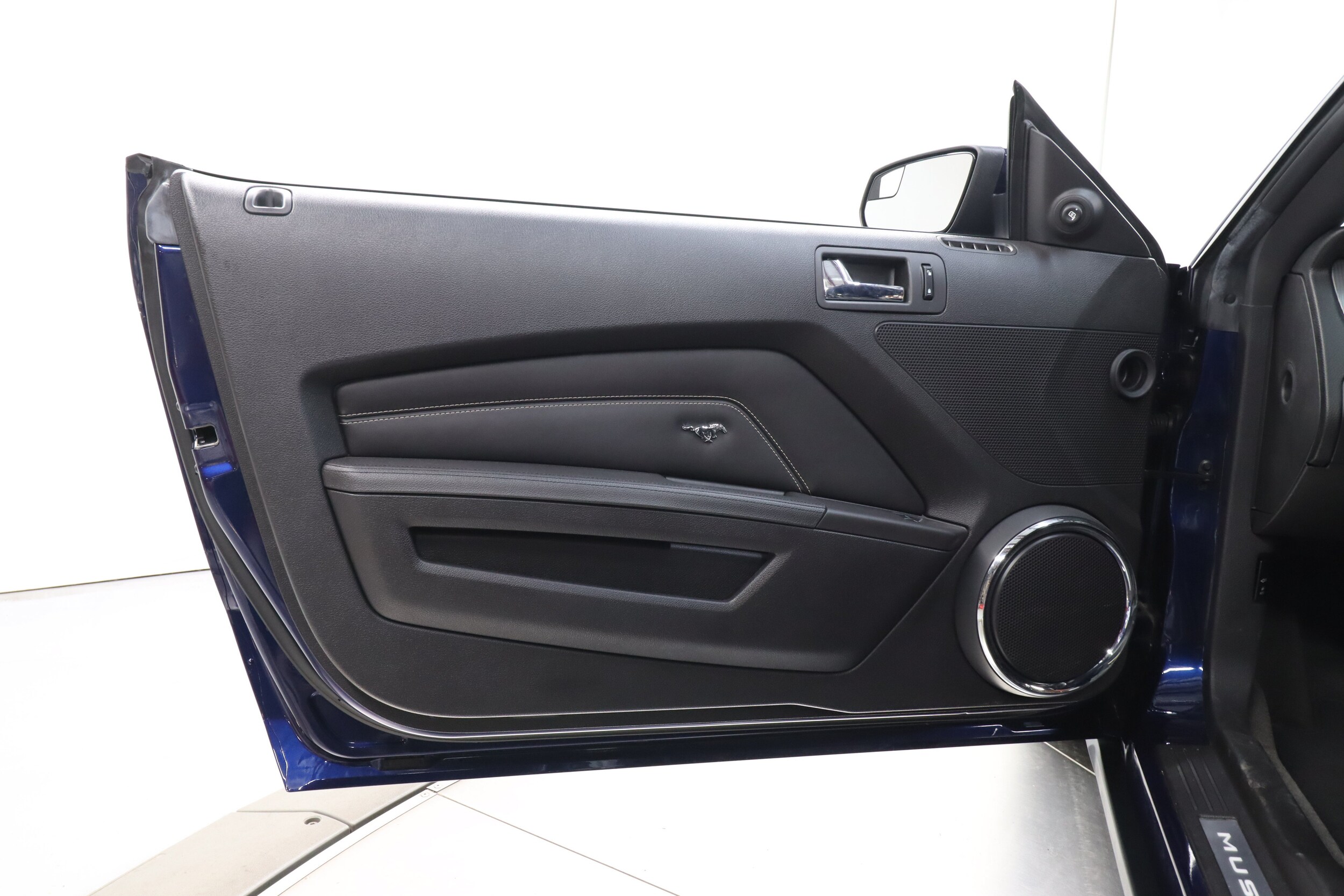 2011 Ford Mustang 22