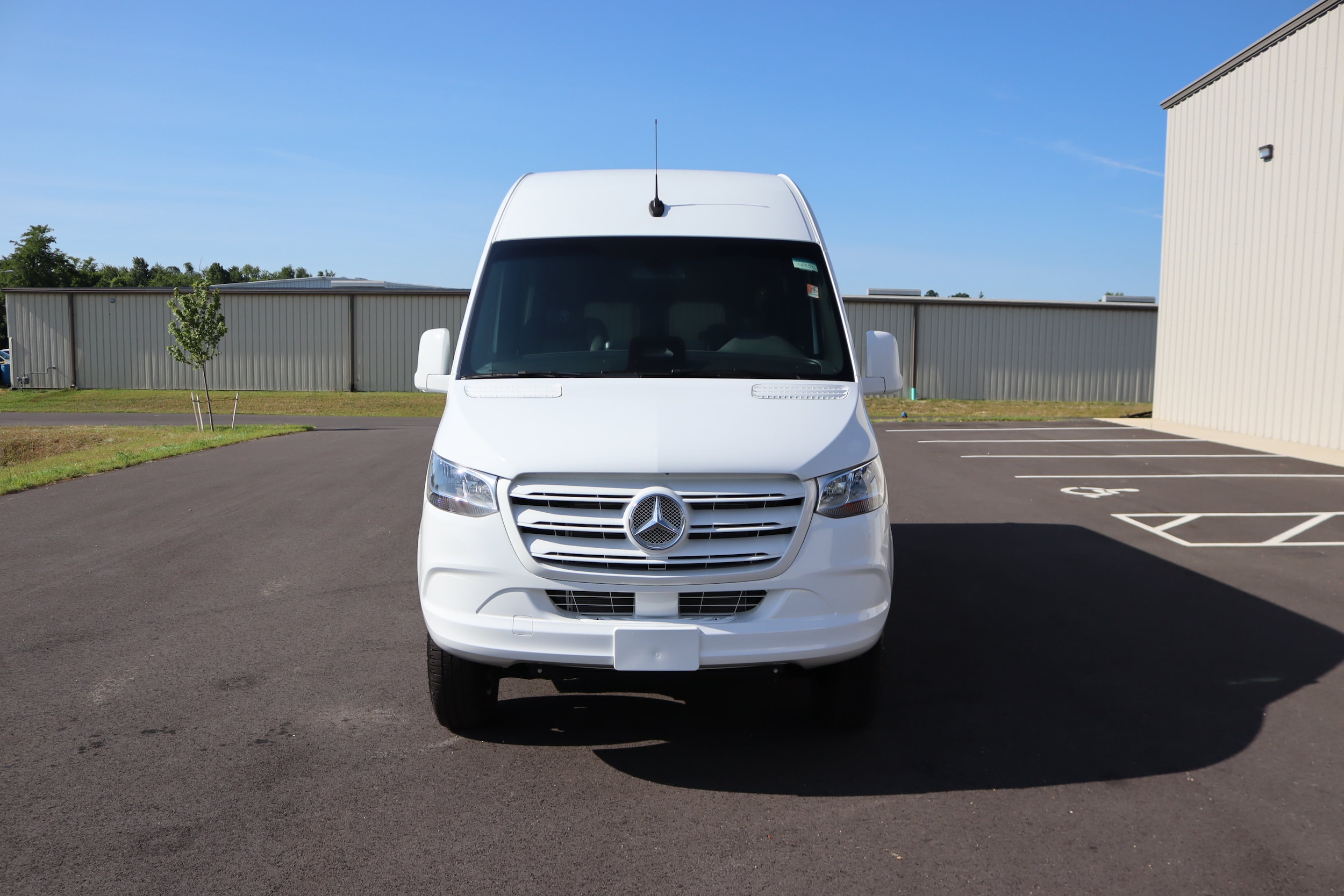 2025 Mercedes-Benz Sprinter 2500 10