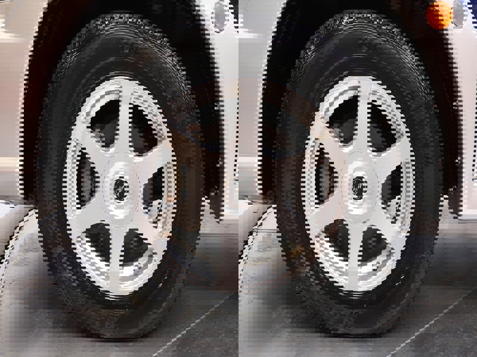 1998 Mitsubishi RVR Sports Gear 28