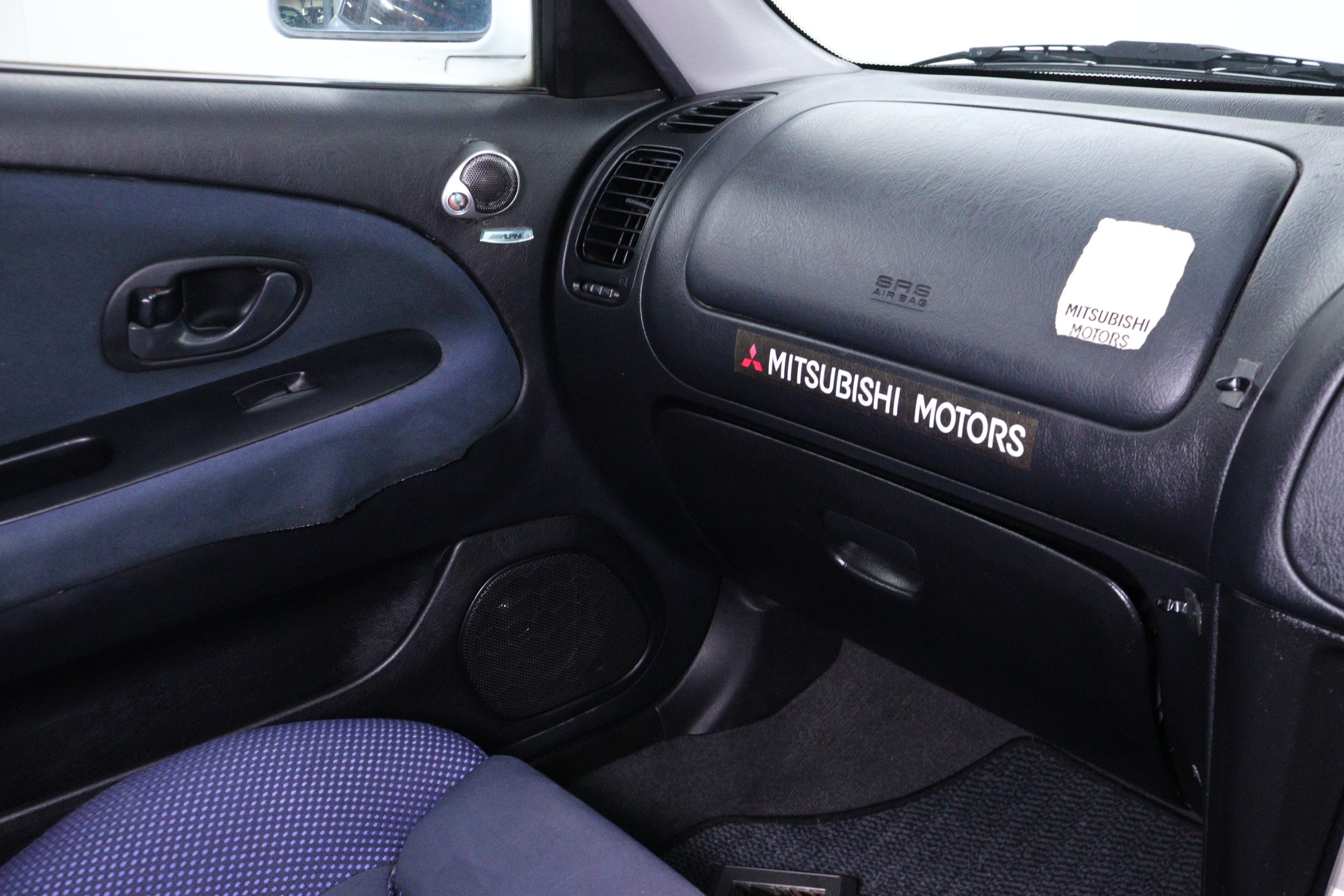 1999 Mitsubishi Lancer 61