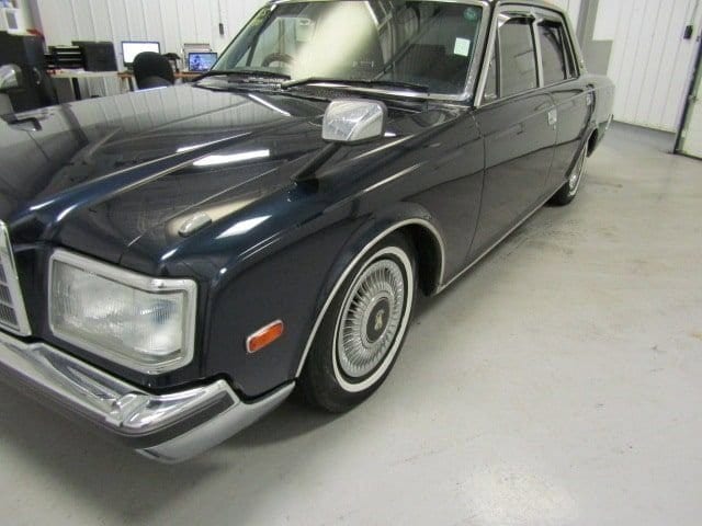 1991 Toyota Century 33