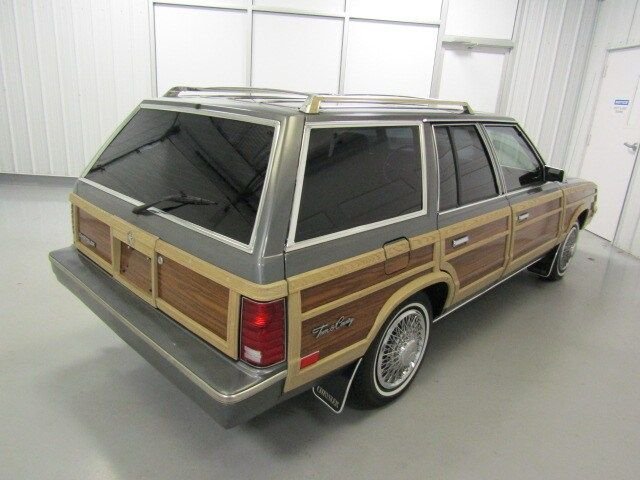 1982 Chrysler Town & Country 7
