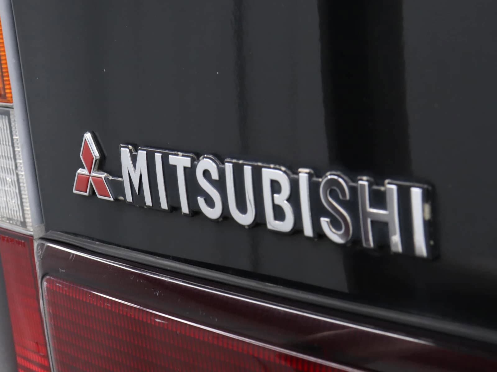 1994 Mitsubishi Delica 54