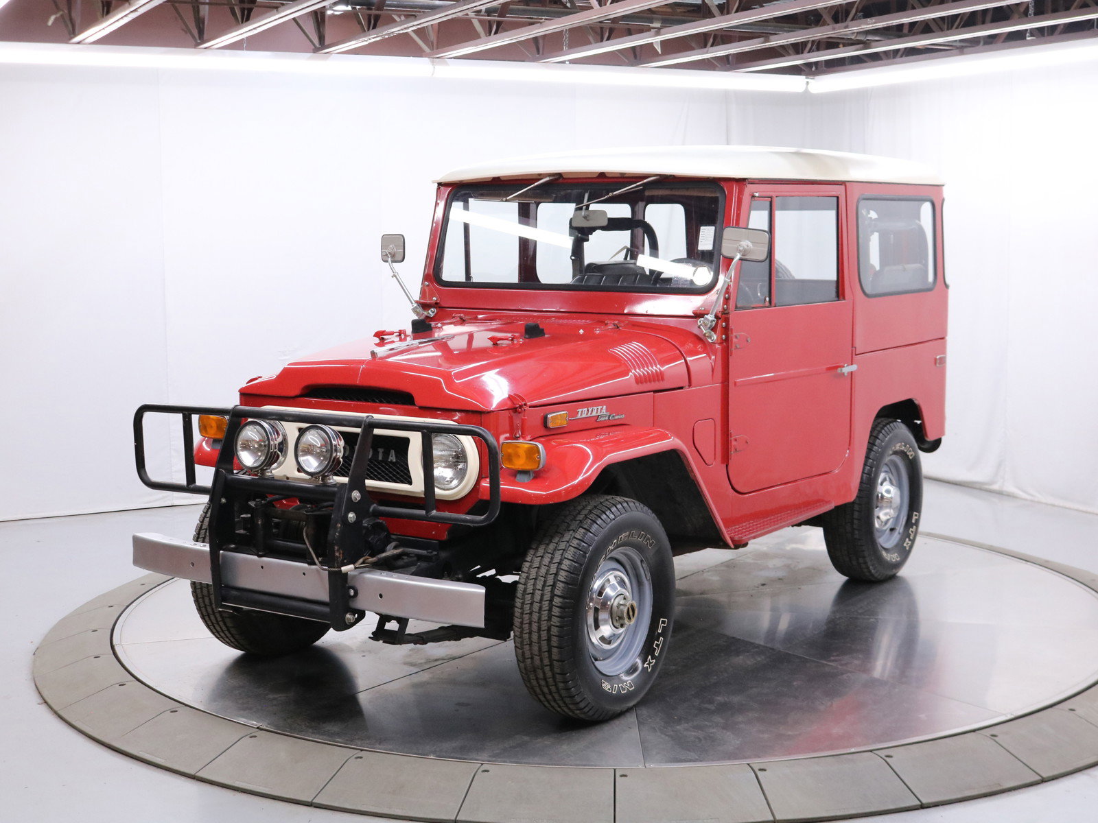 1971 Toyota Land Cruiser 2
