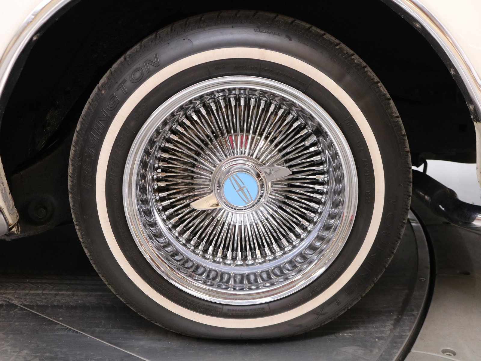 1978 Lincoln Continental 35