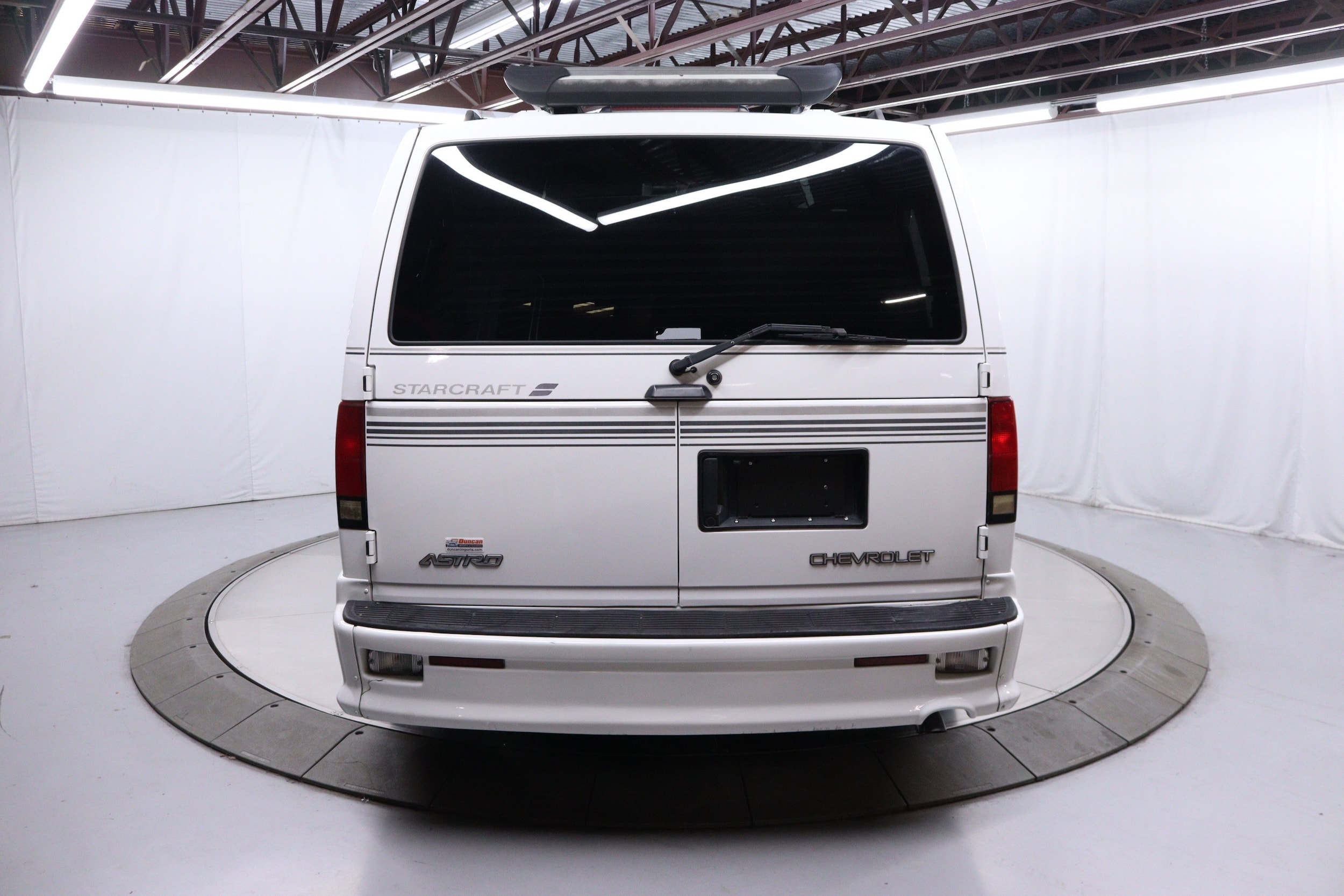 2001 Chevrolet Astro Cargo Van 6