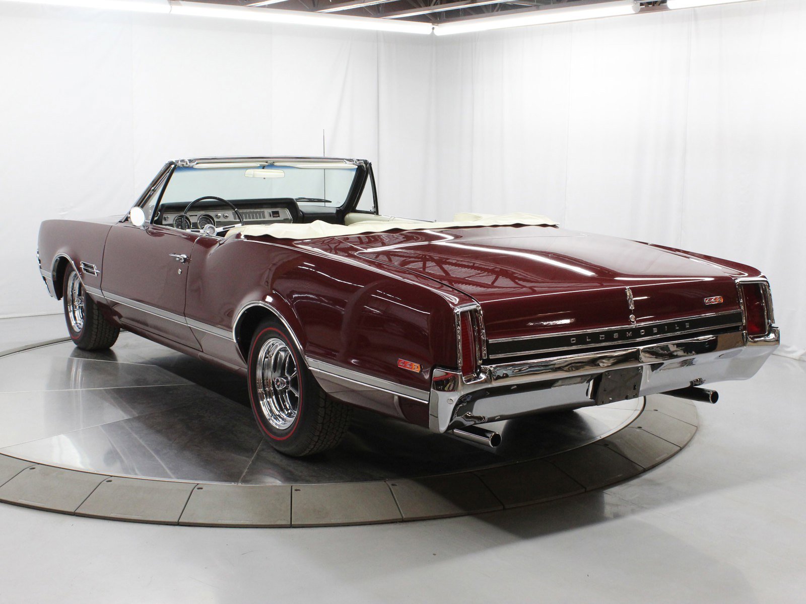 1966 Oldsmobile 442 12