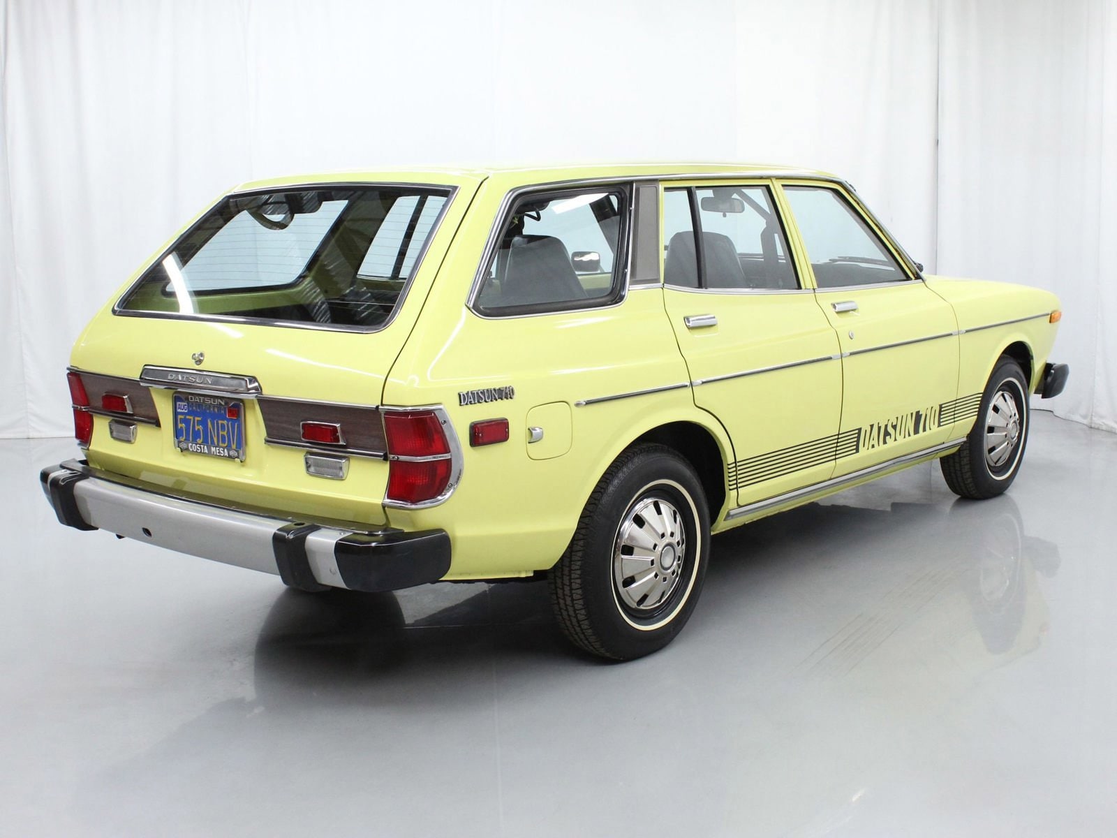 1974 Datsun 710 7