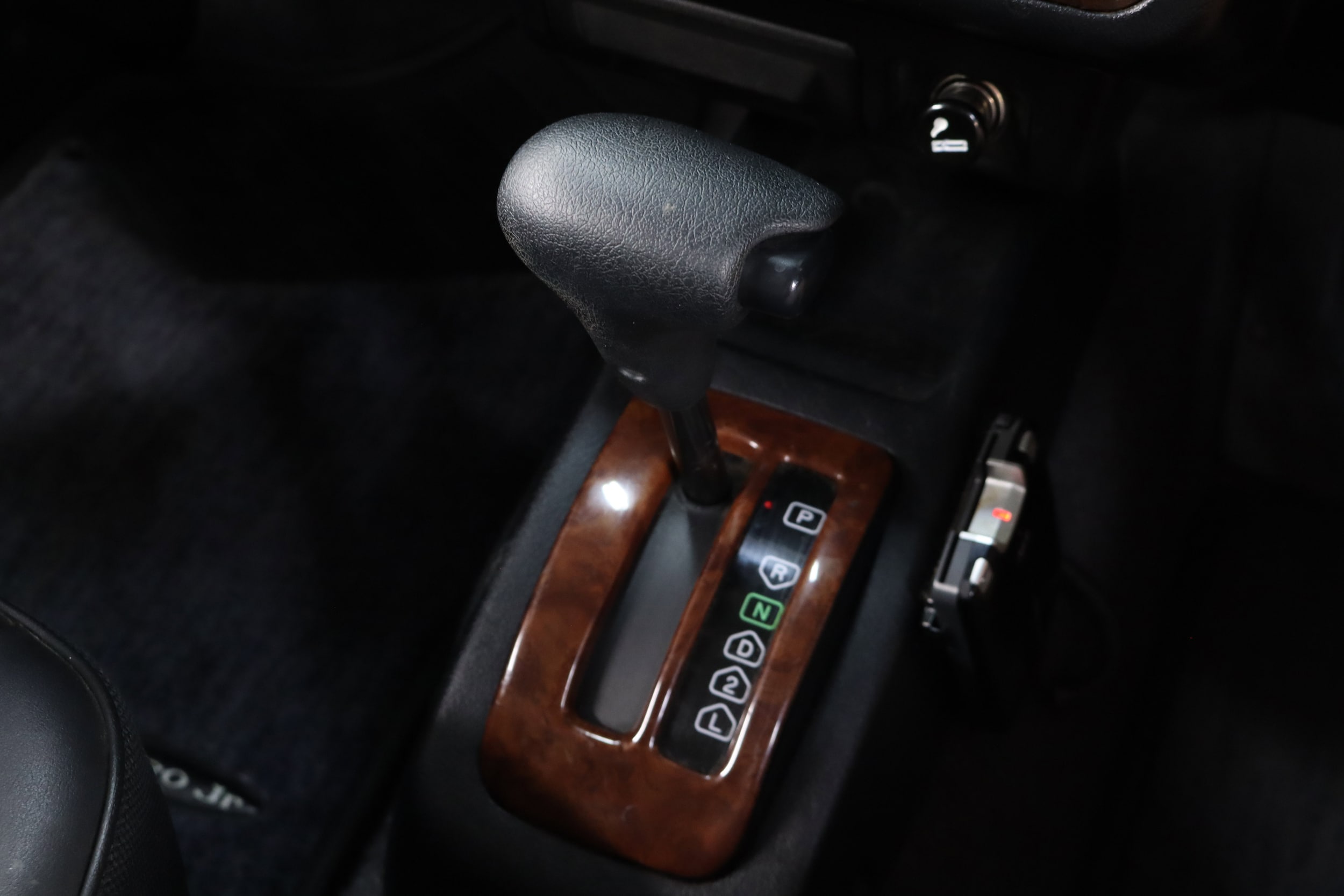 1998 Mitsubishi Pajero Jr 17