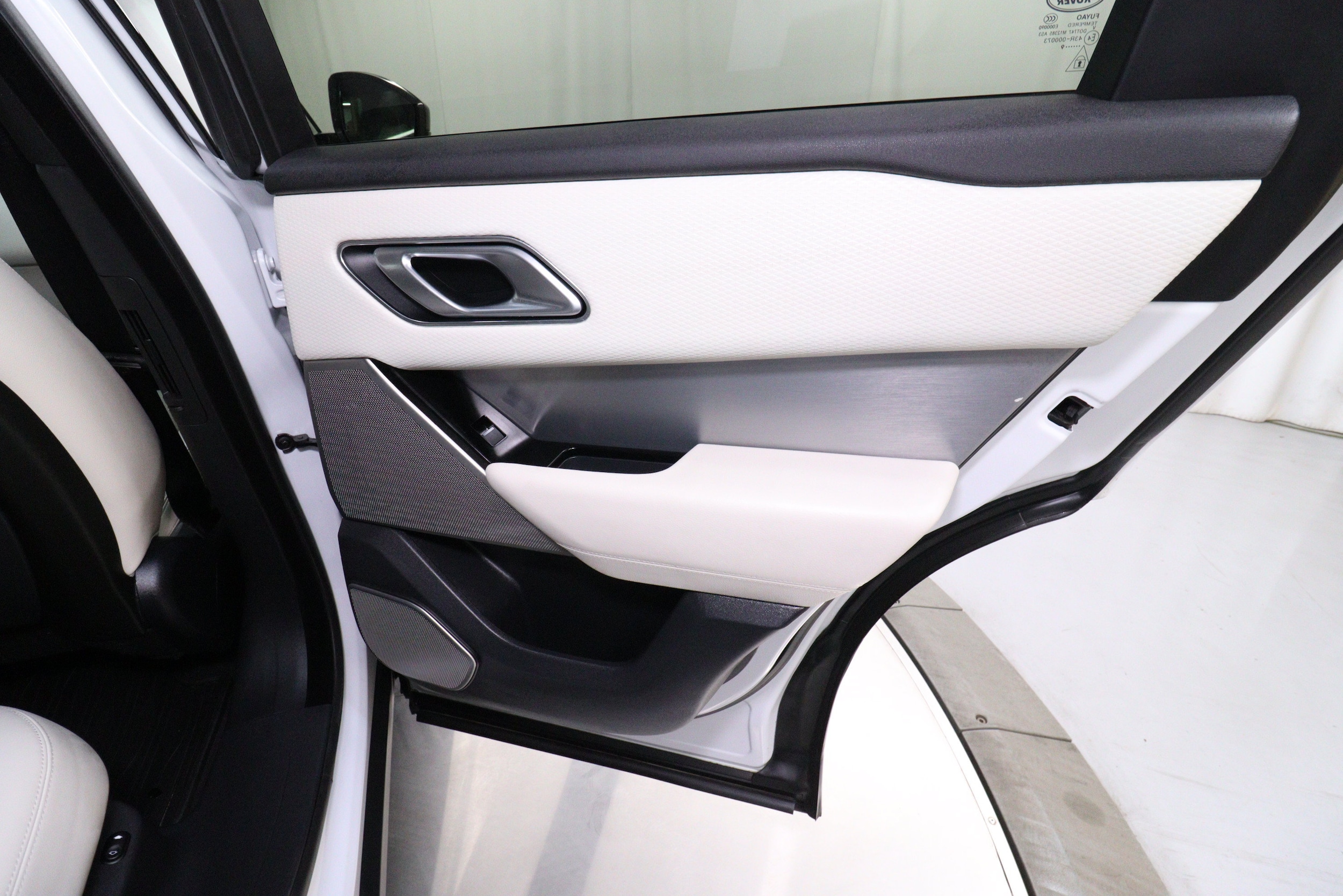 2019 Land Rover Range Rover Velar 24