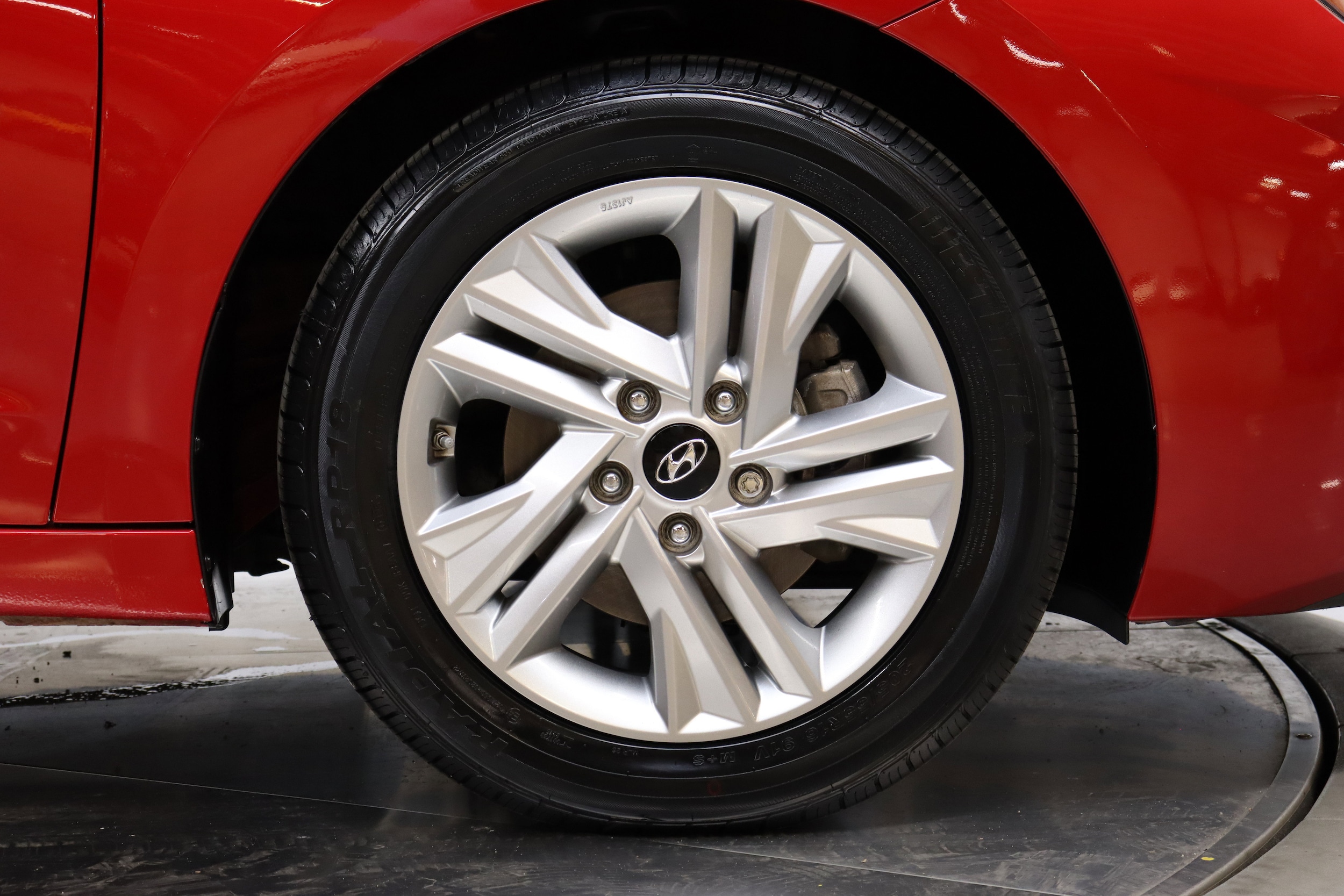 2020 Hyundai Elantra 29