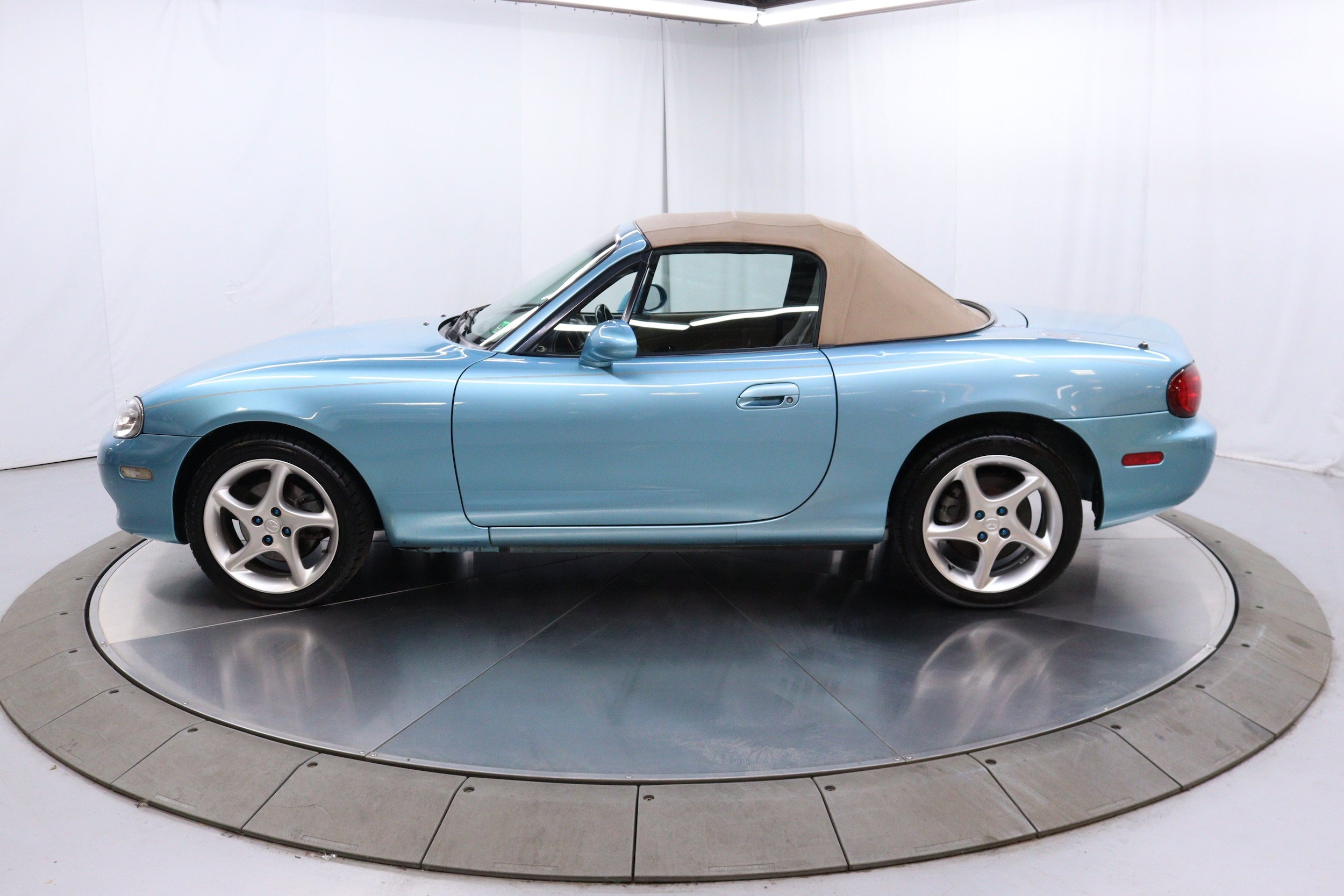 2001 Mazda MX-5 Miata 5