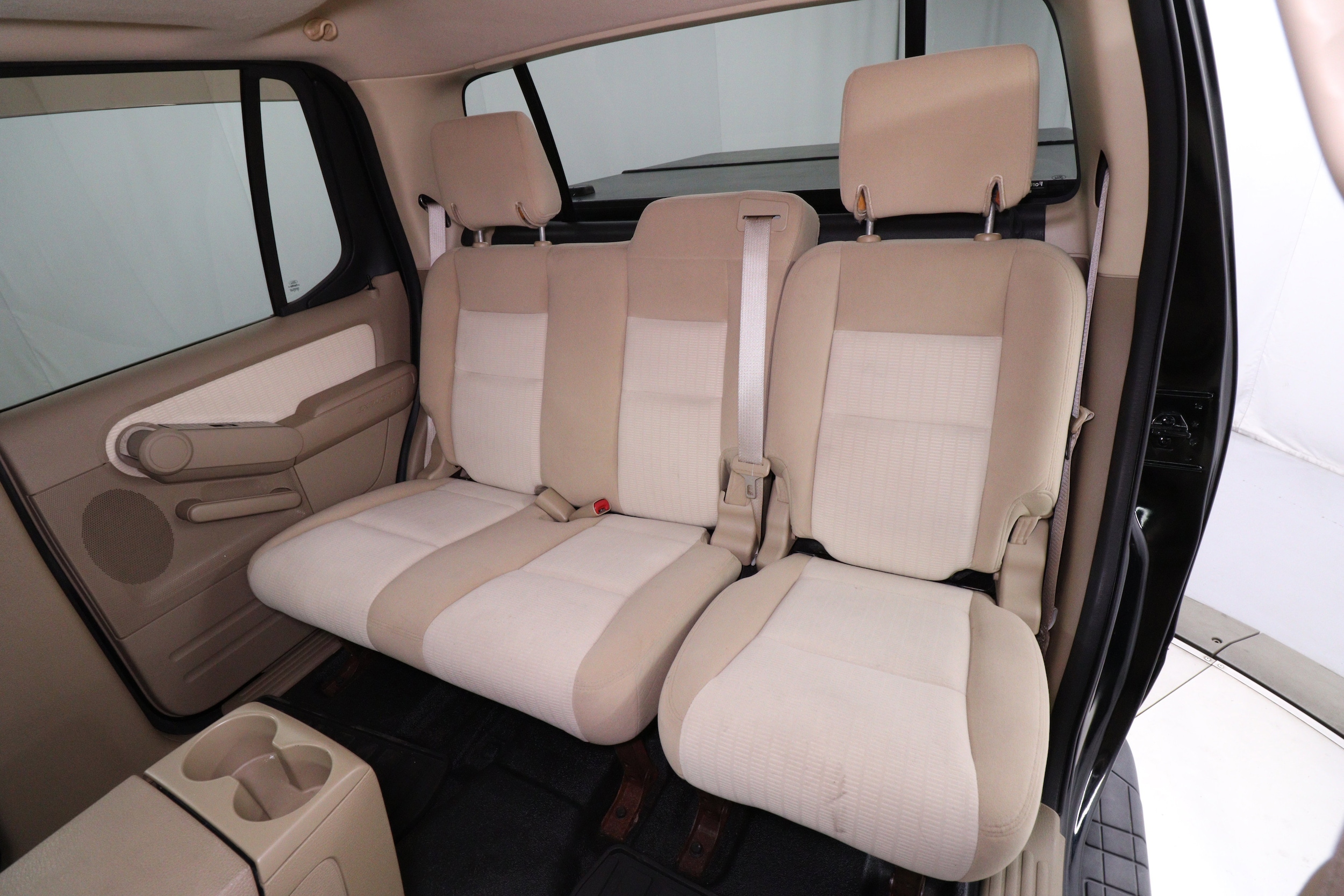 2010 Ford Explorer Sport Trac 22