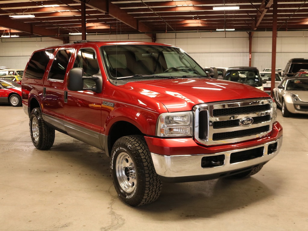 Used 2005 Ford Excursion XLT SUV