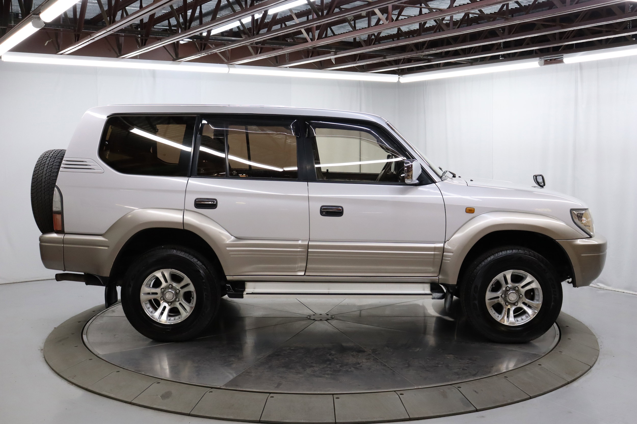 1999 Toyota Land Cruiser Prado 11
