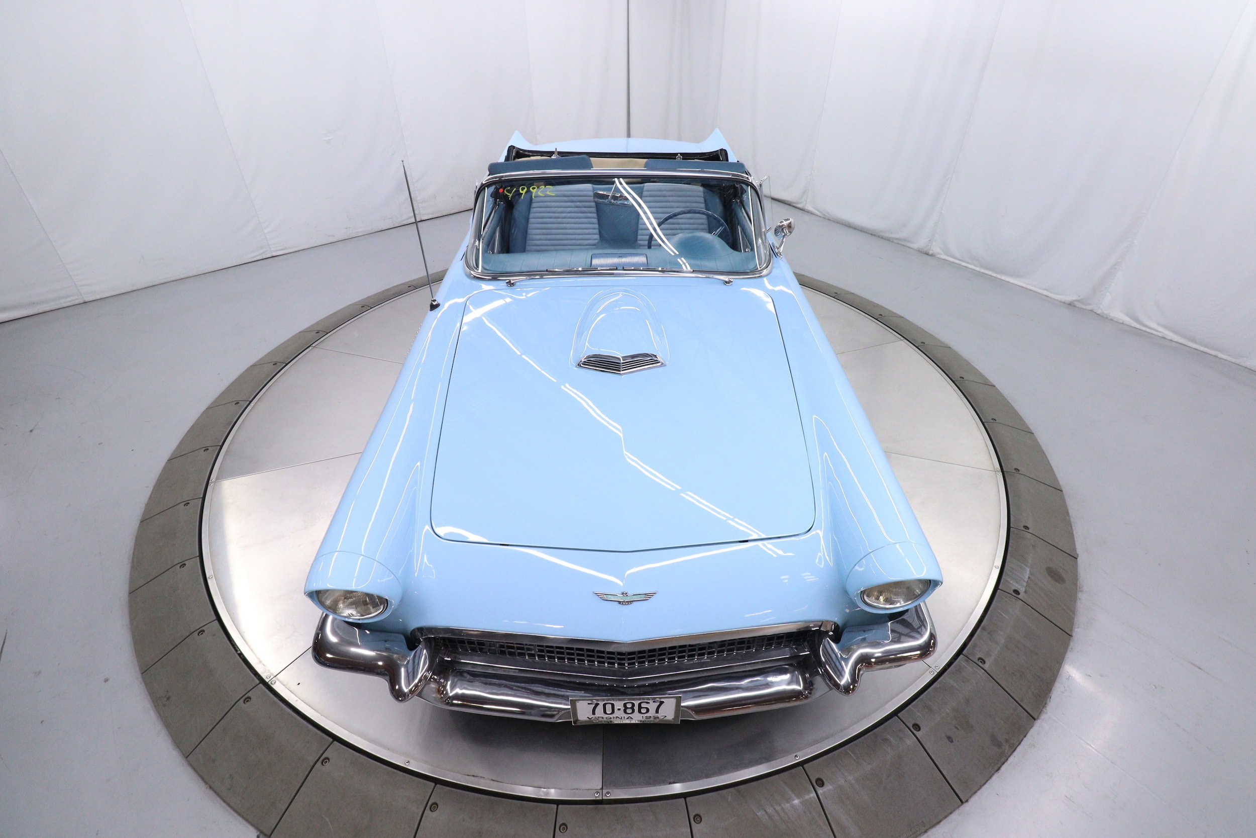 1957 Ford Thunderbird 51