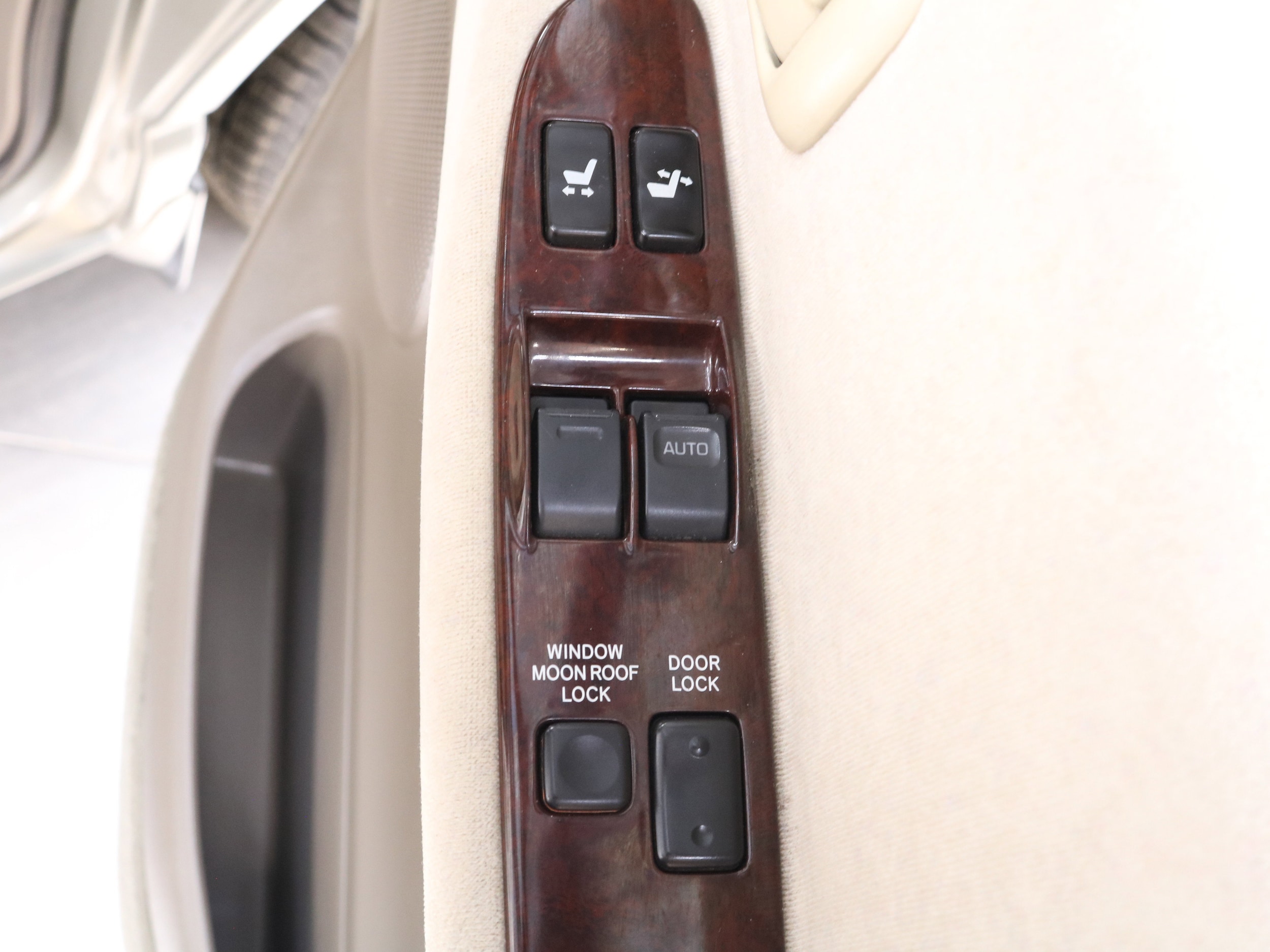 1999 Toyota Grand HiAce 54