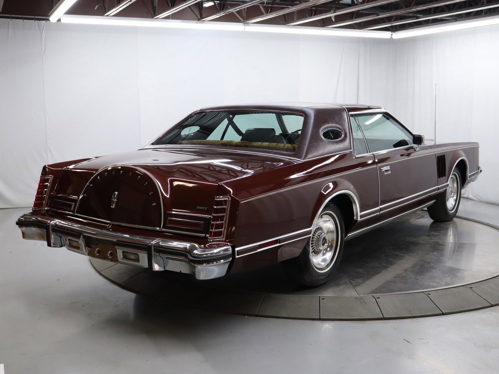 1977 Lincoln Continental 6