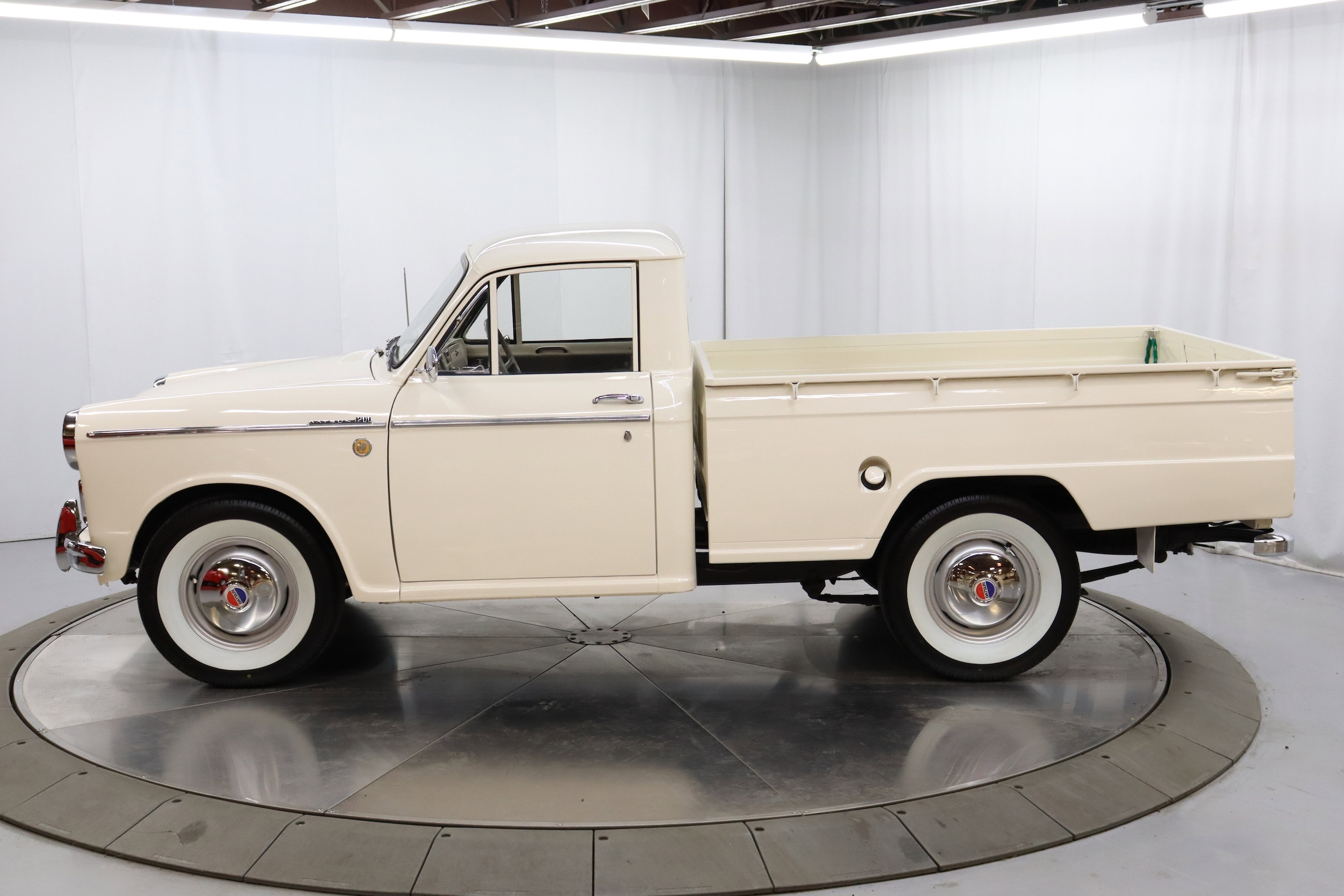 1964 Datsun 1200 6