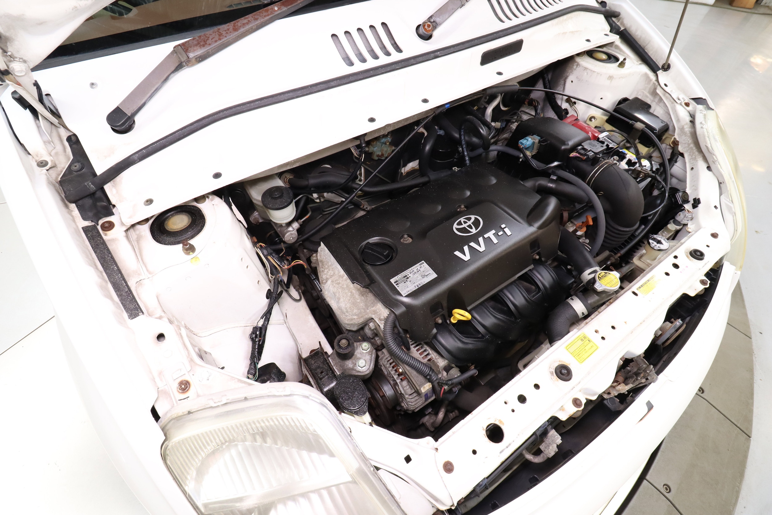 2000 Toyota Will 25