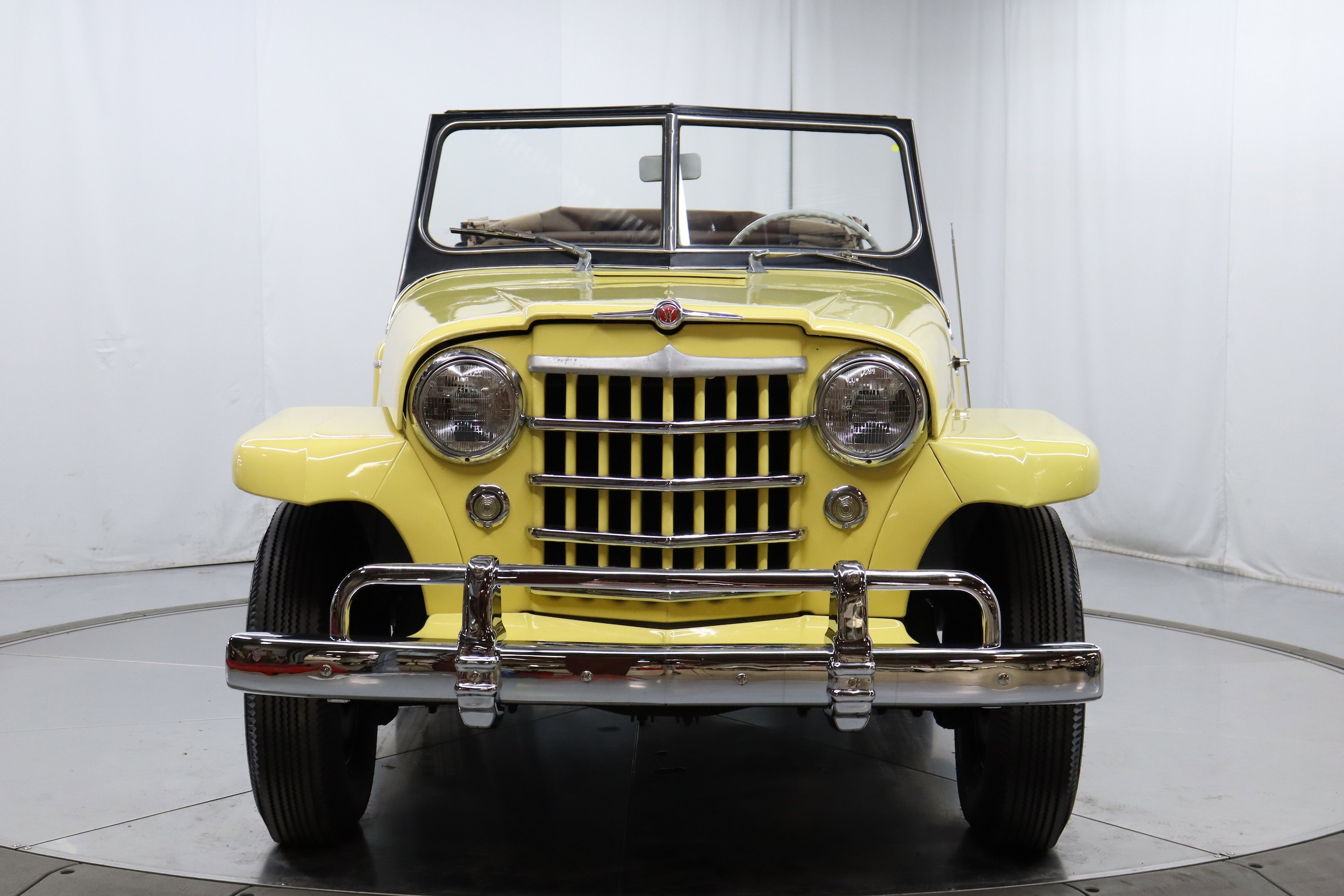 1950 Willys Jeepster 11