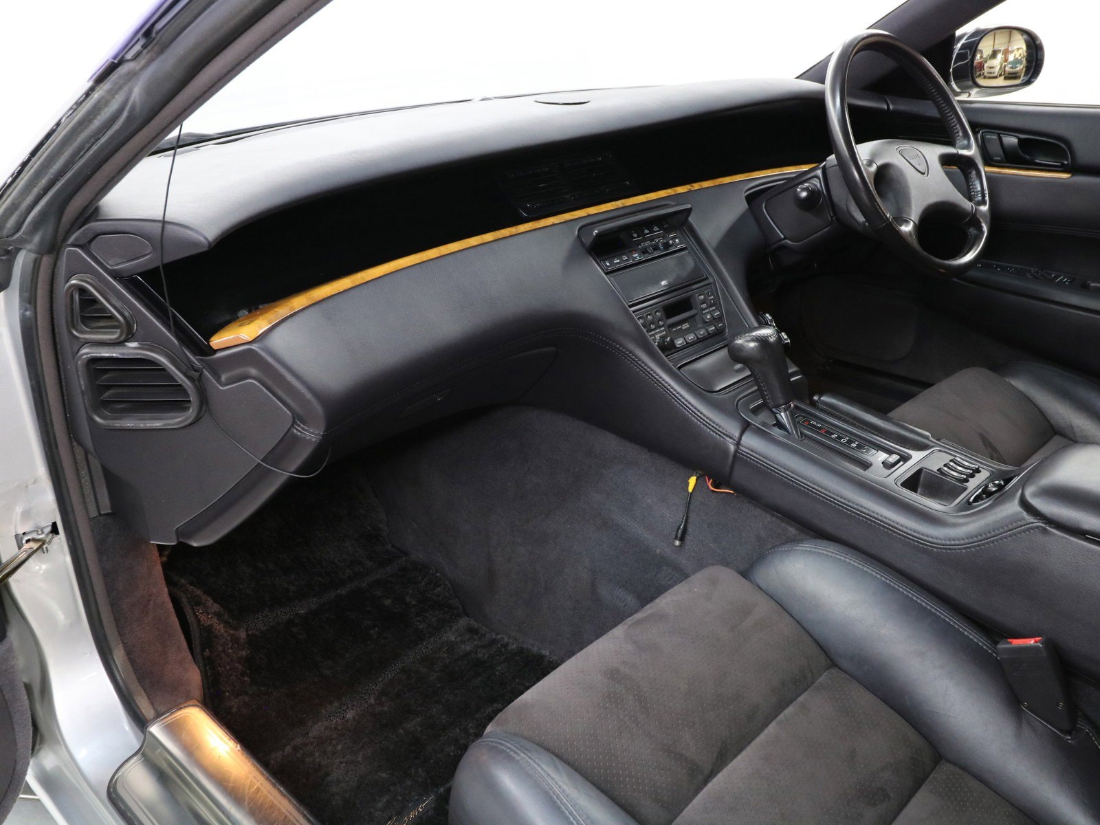 1995 Mazda Cosmo 14