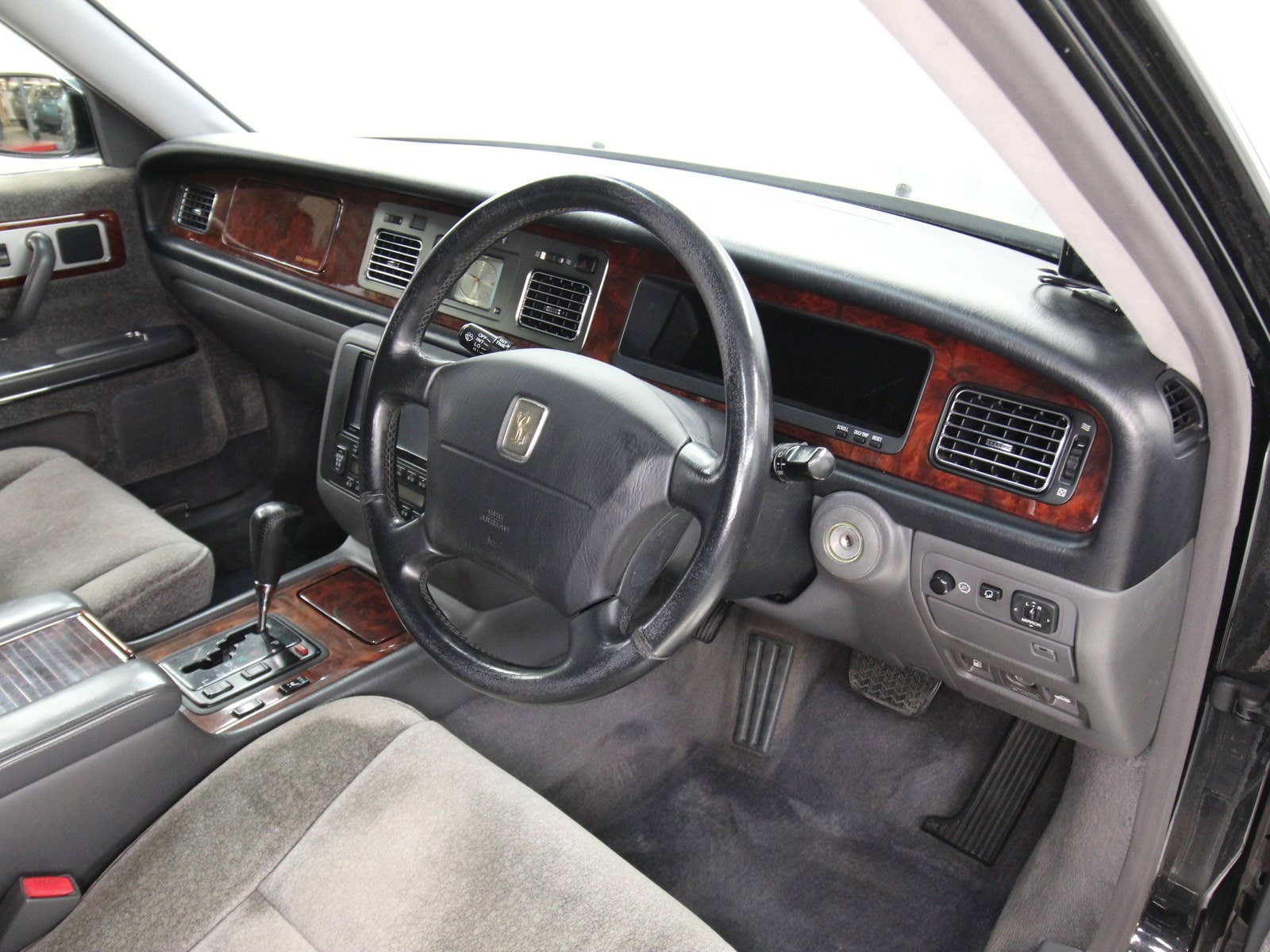 1997 Toyota Century 9