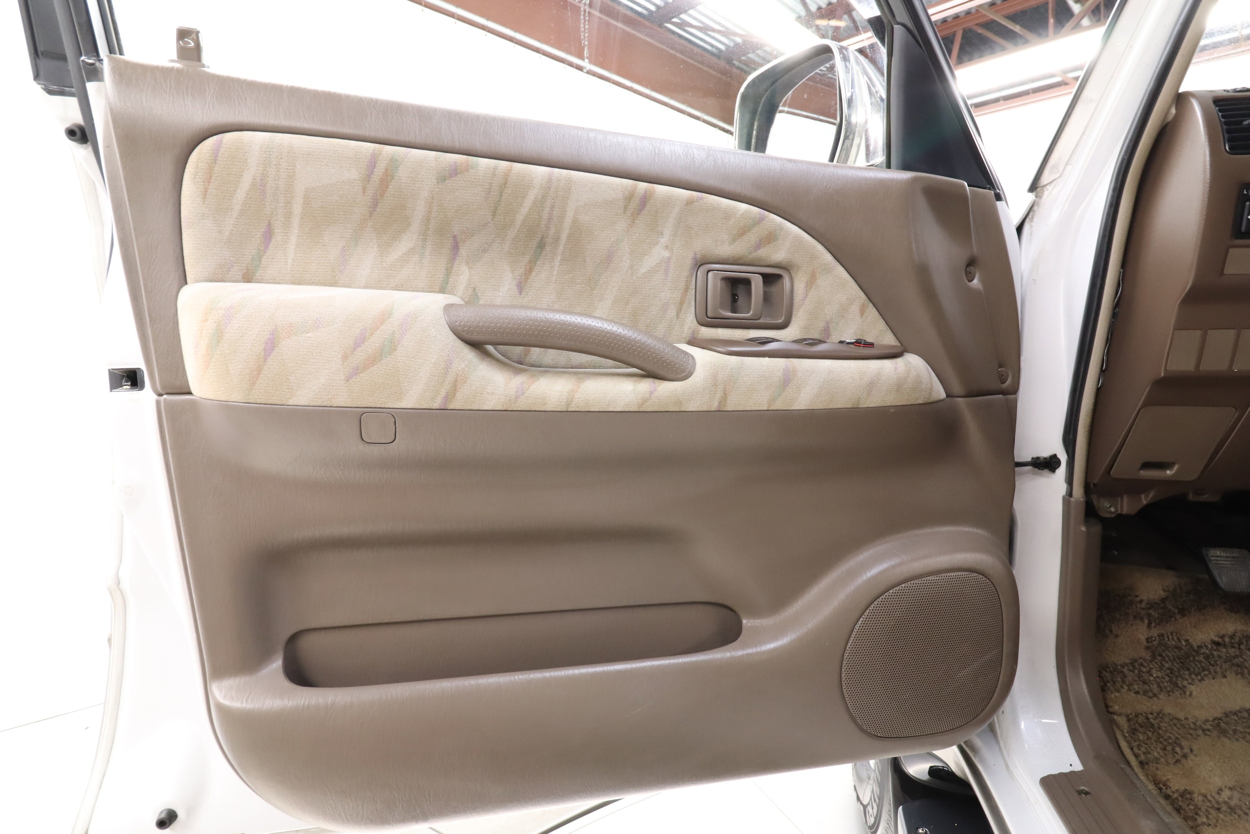 1999 Toyota Land Cruiser Prado 26