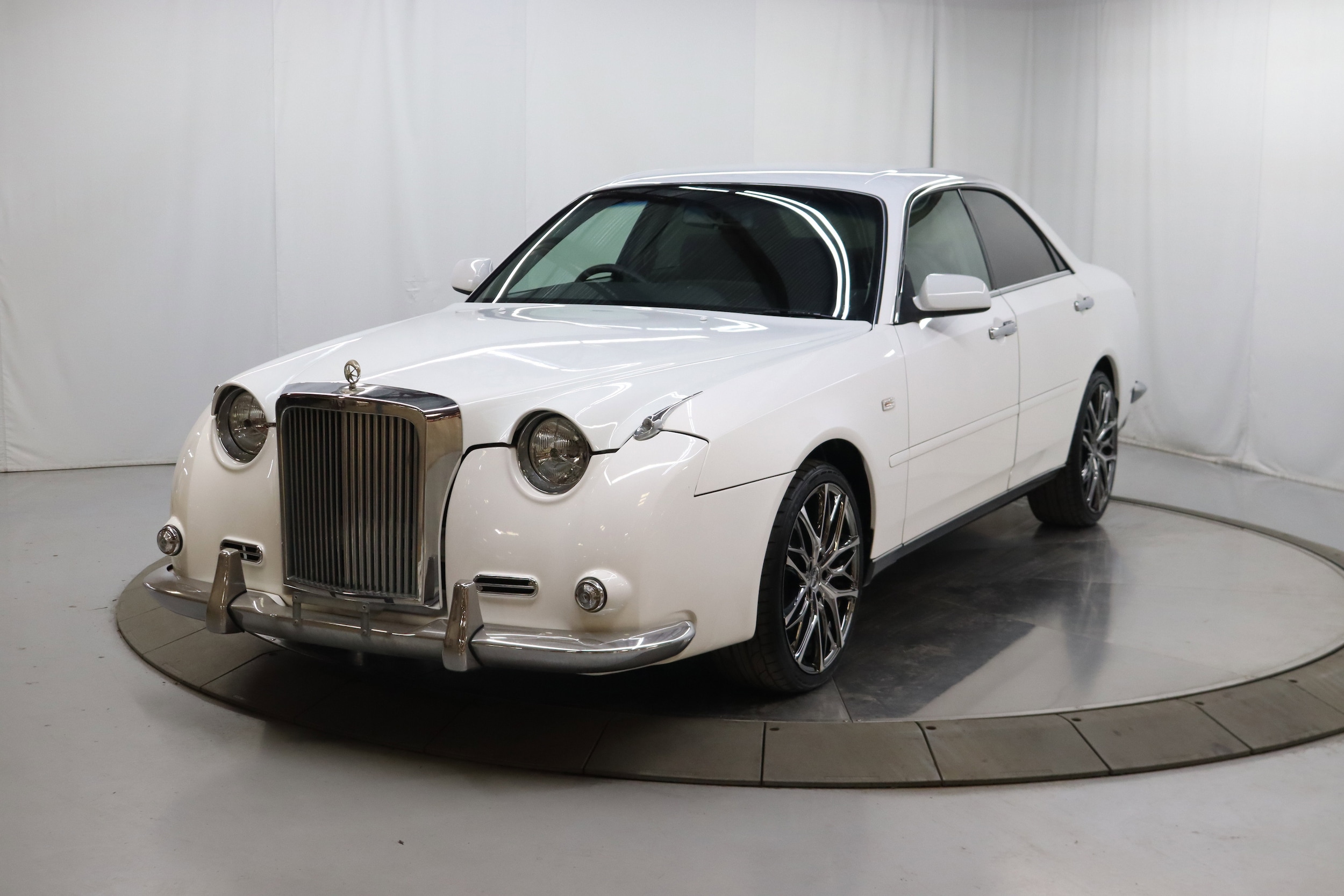 2001 Mitsuoka Galue 2 4