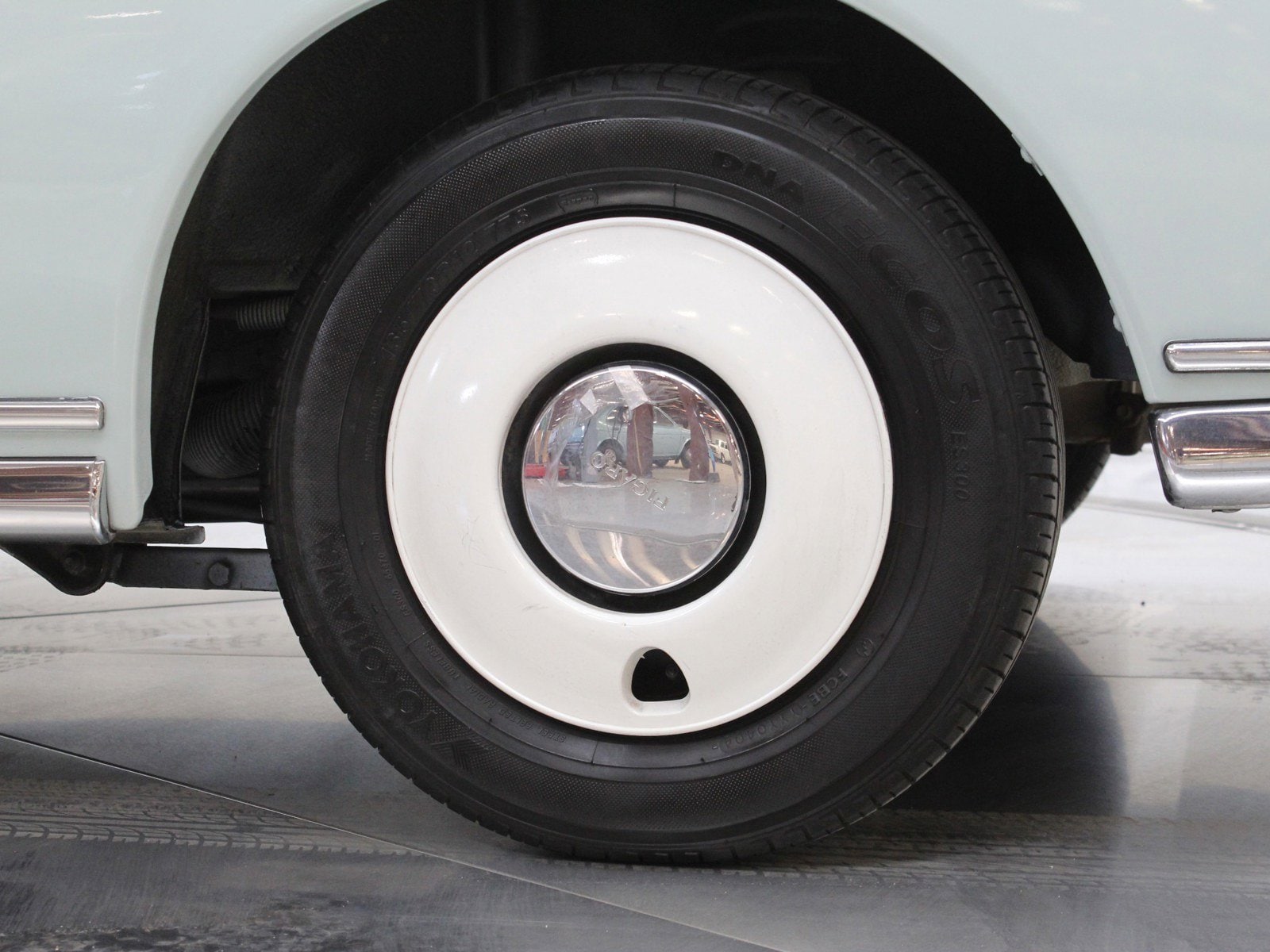 1991 Nissan Figaro 29