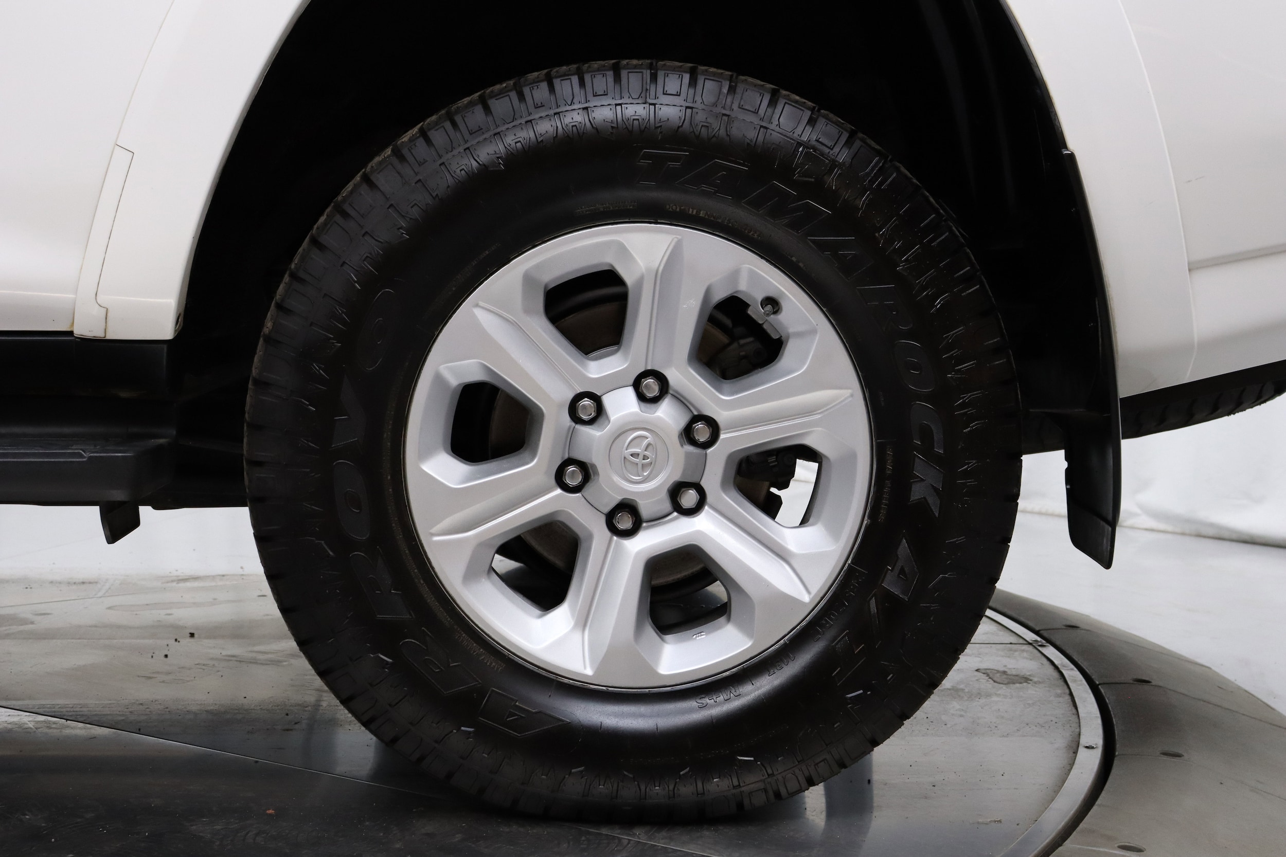 2014 Toyota 4Runner 35