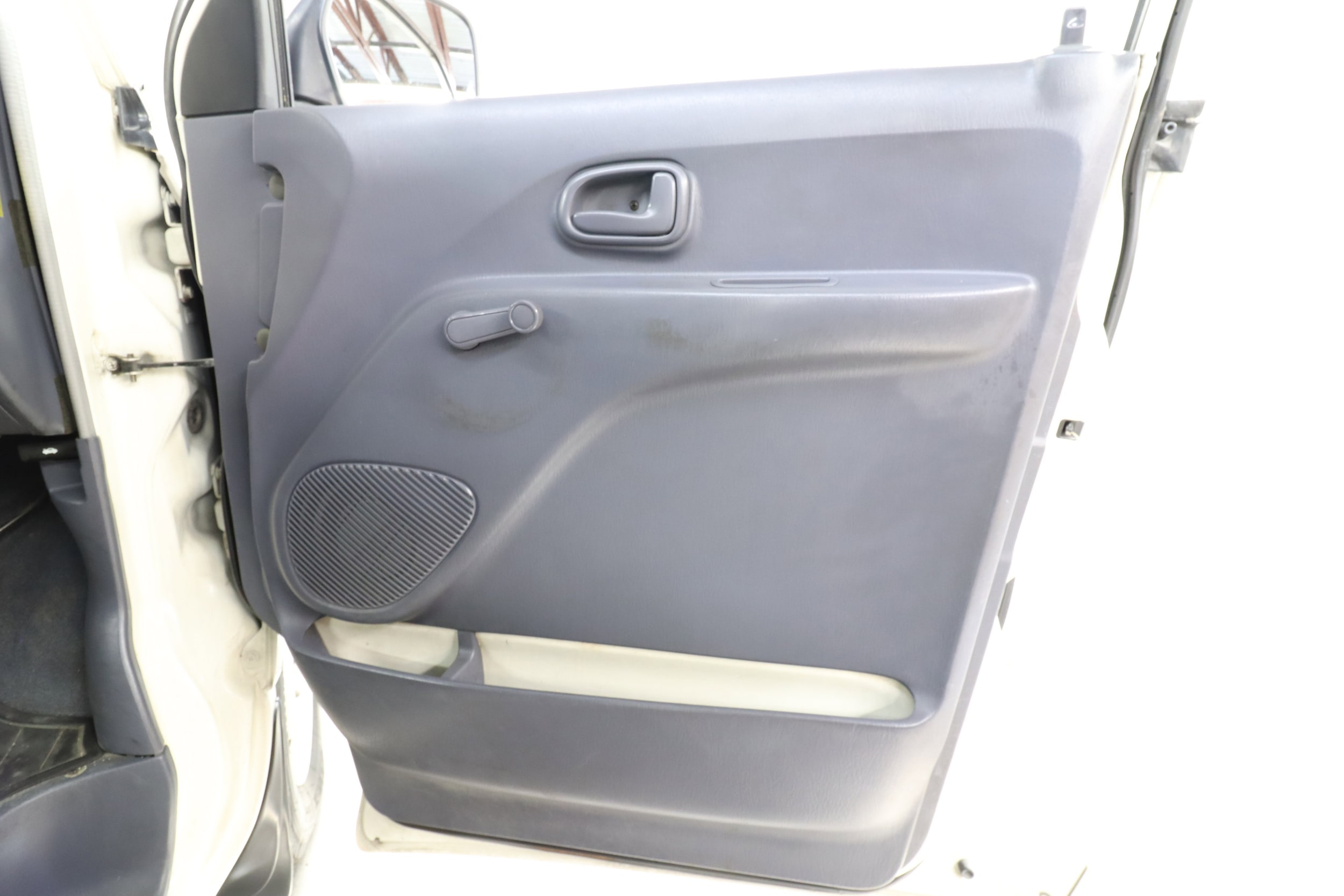 1998 Toyota Liteace 18