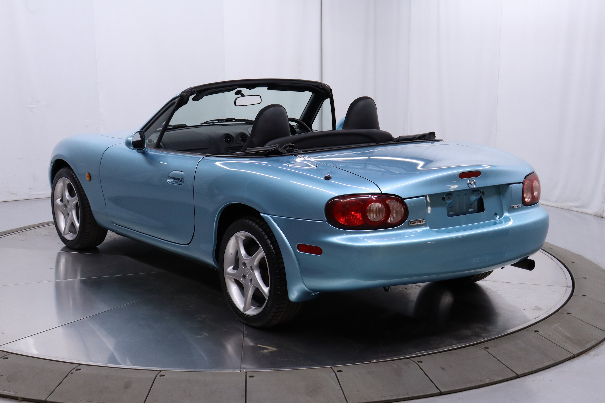 2000 Mazda Roadster 12