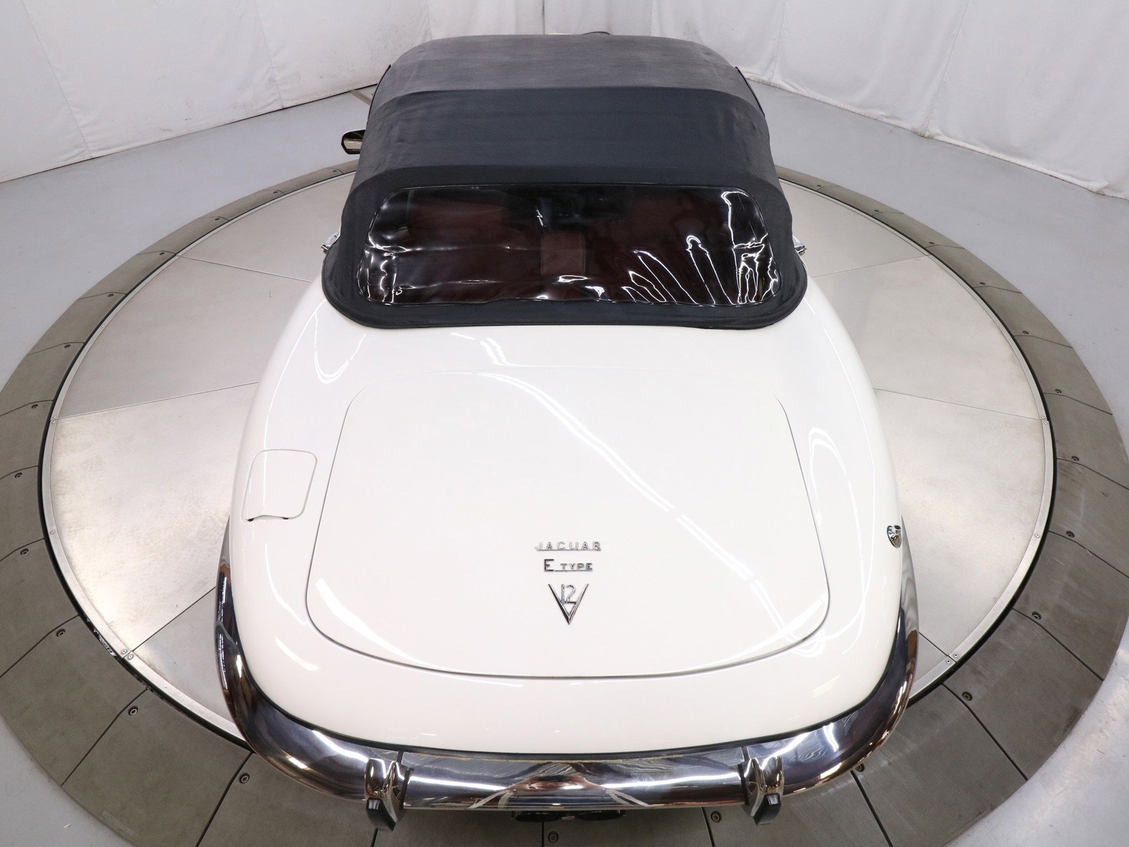 1974 Jaguar E-Type 73