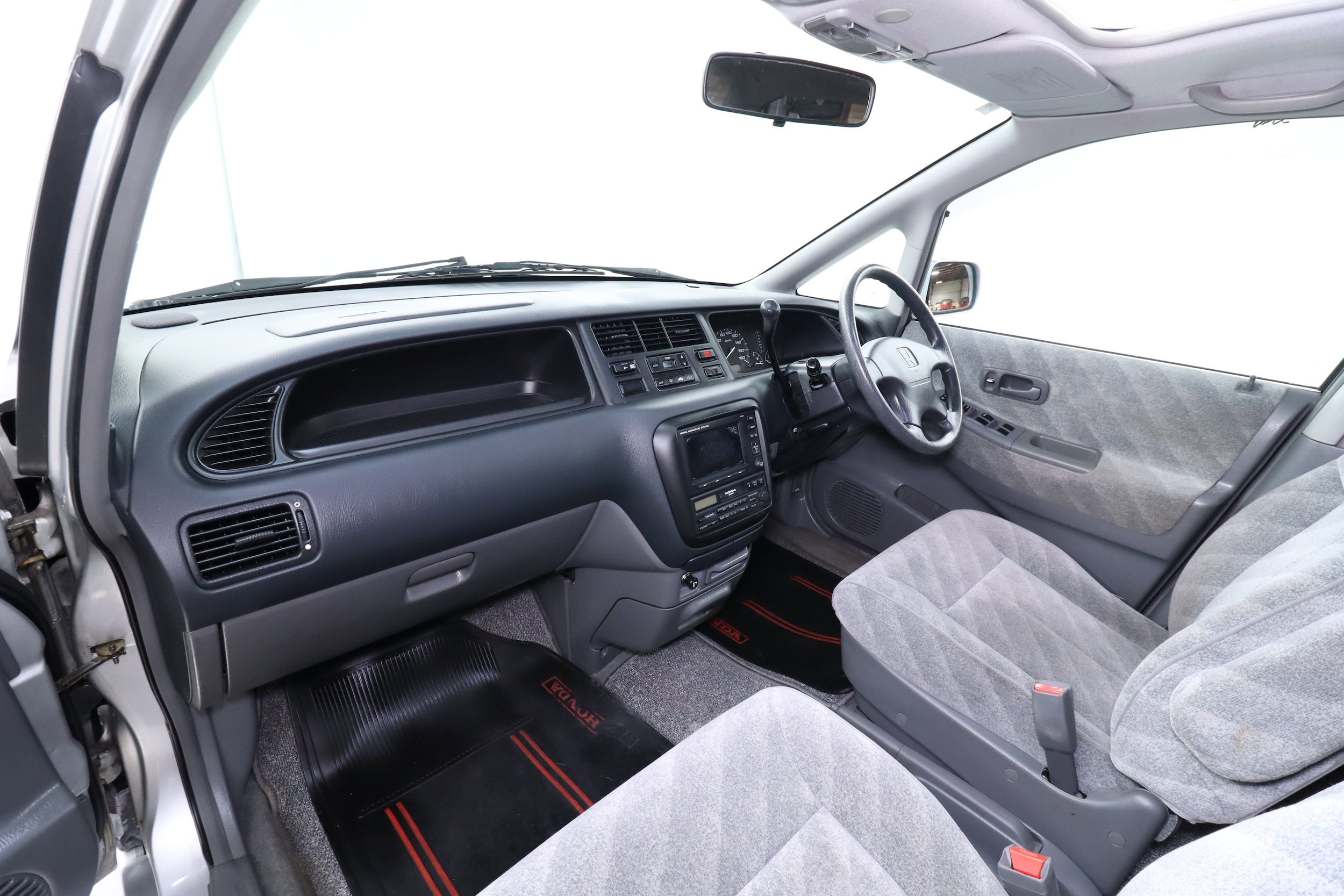 1998 Honda Odyssey 17