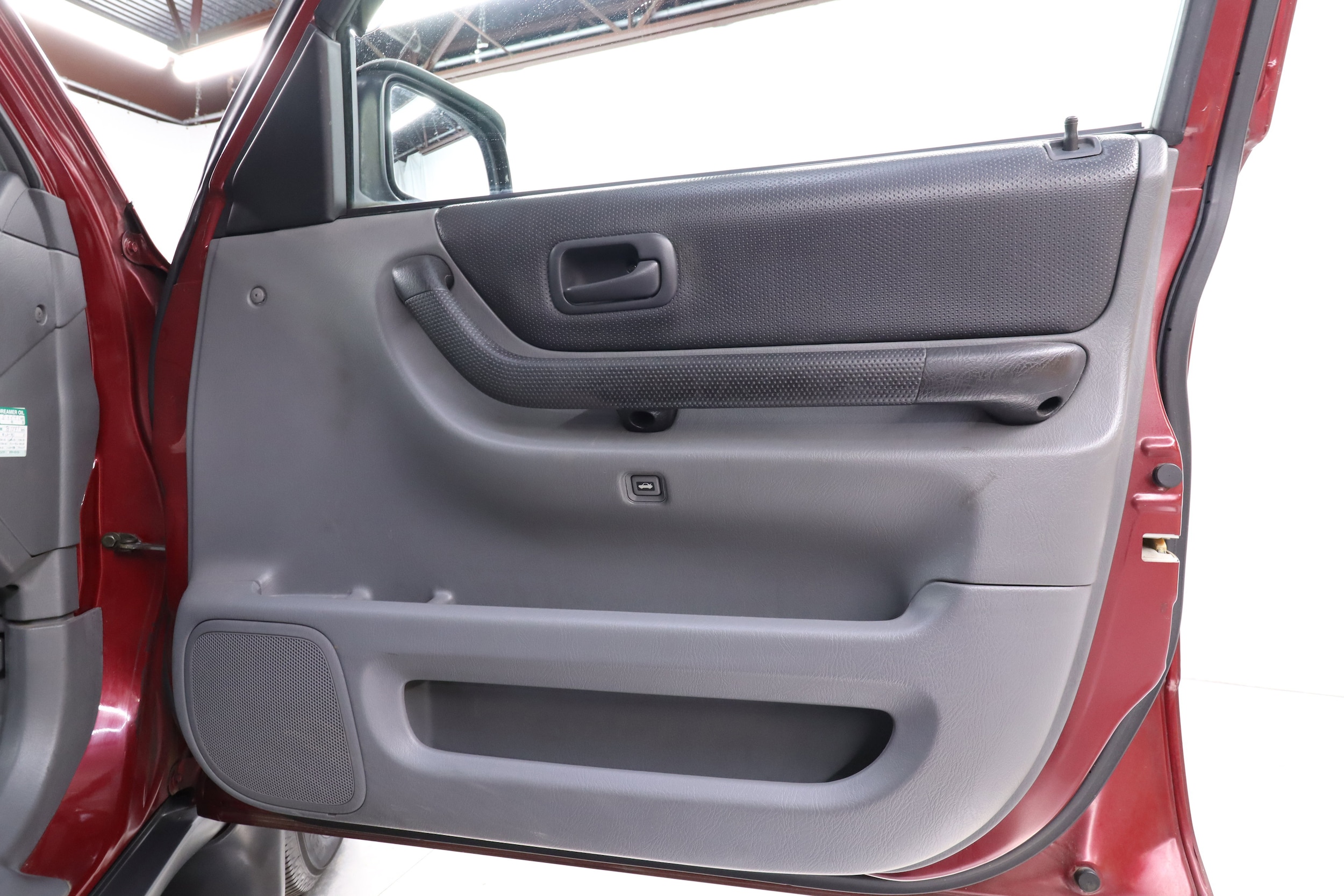 1996 Honda CR-V JDM car for sale — photo 20 of 25