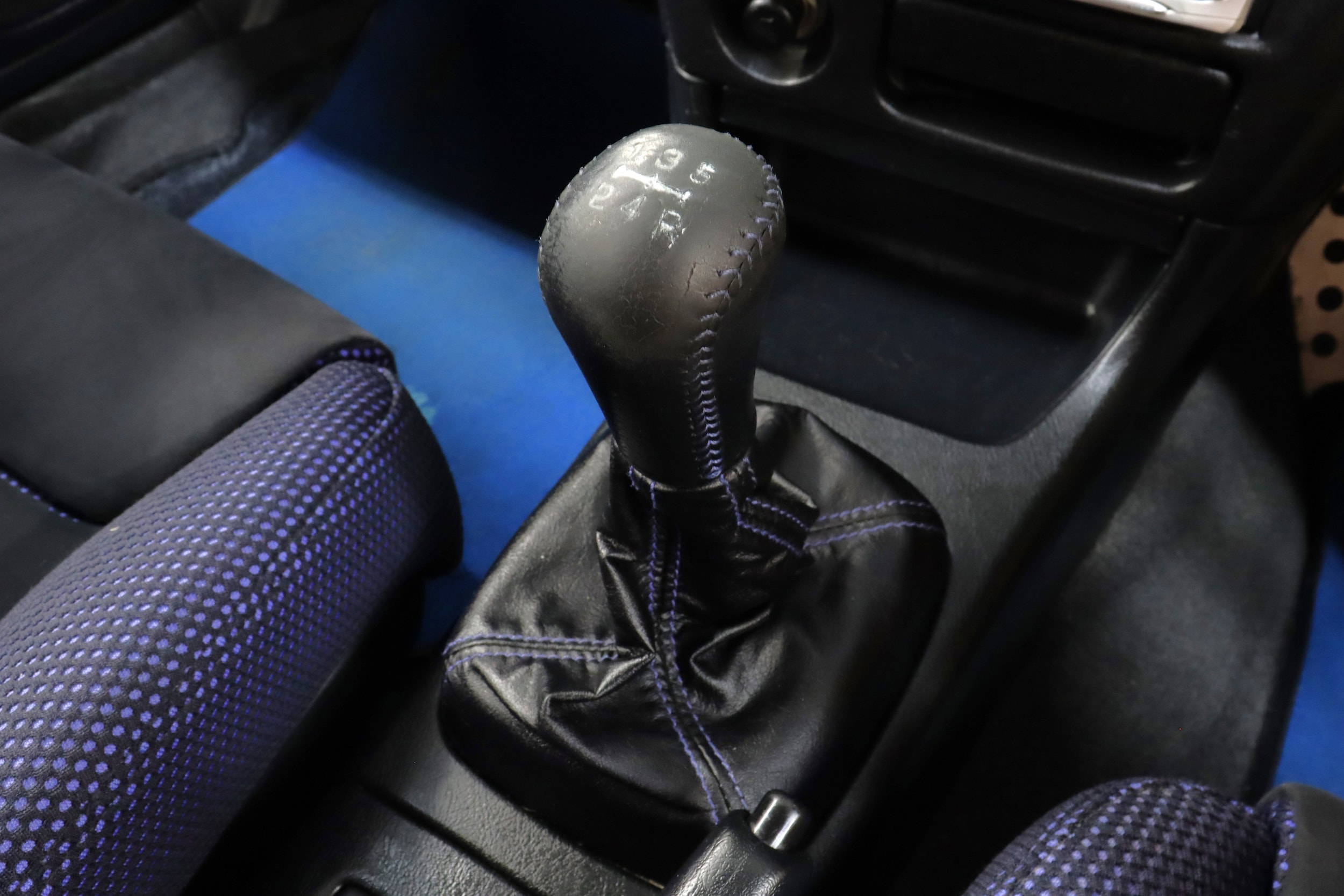 1999 Mitsubishi Lancer 14