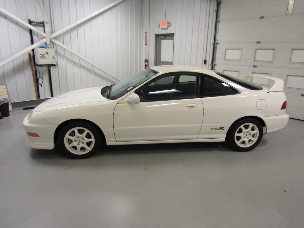 Used 1997 Acura Integra Type R 2dr Car