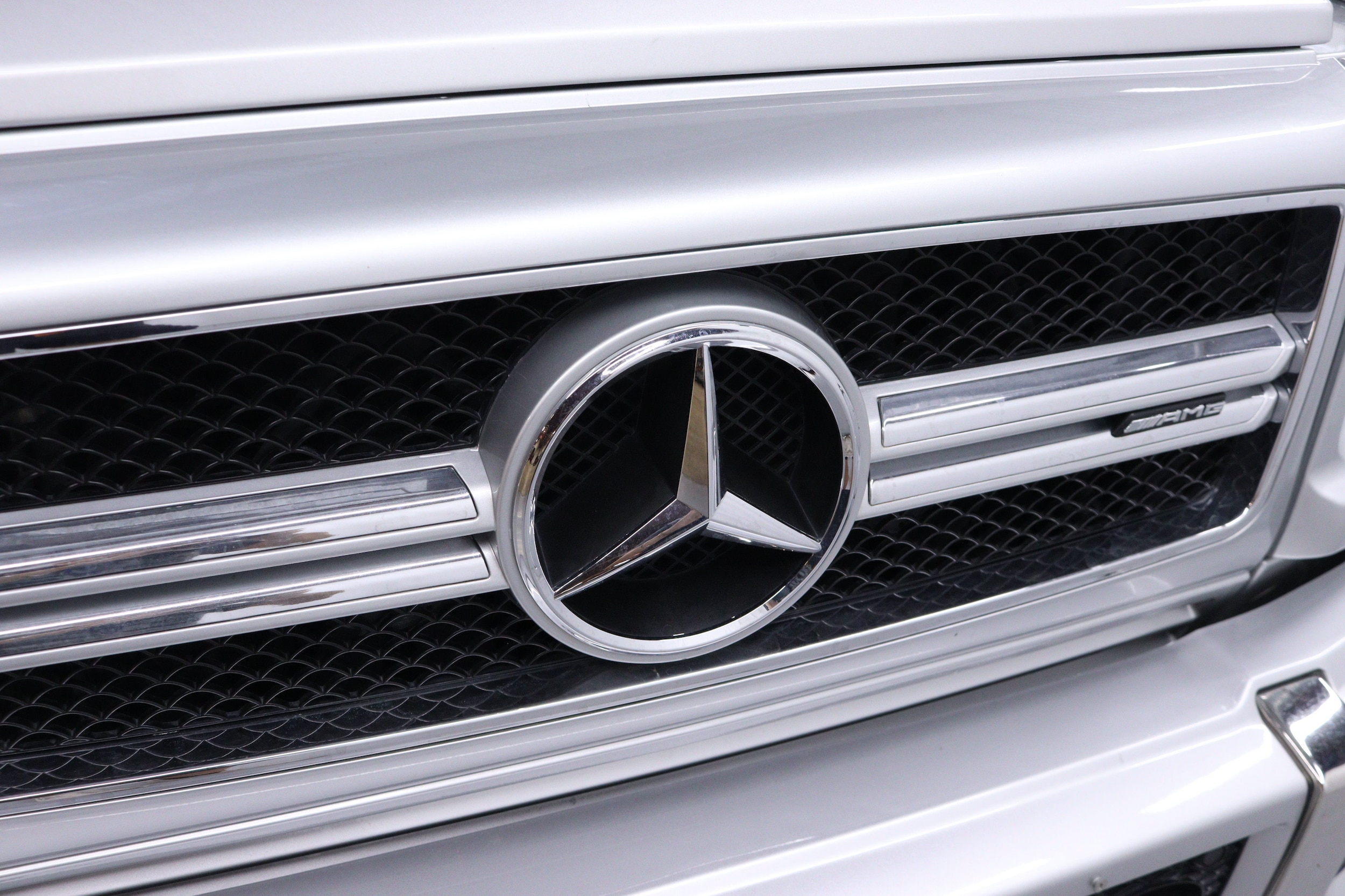 2000 Mercedes Benz AMG G55L 68