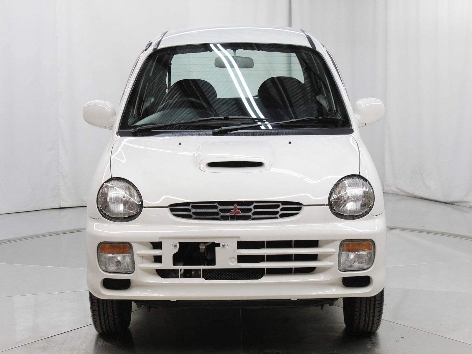 1995 Mitsubishi Minica 3