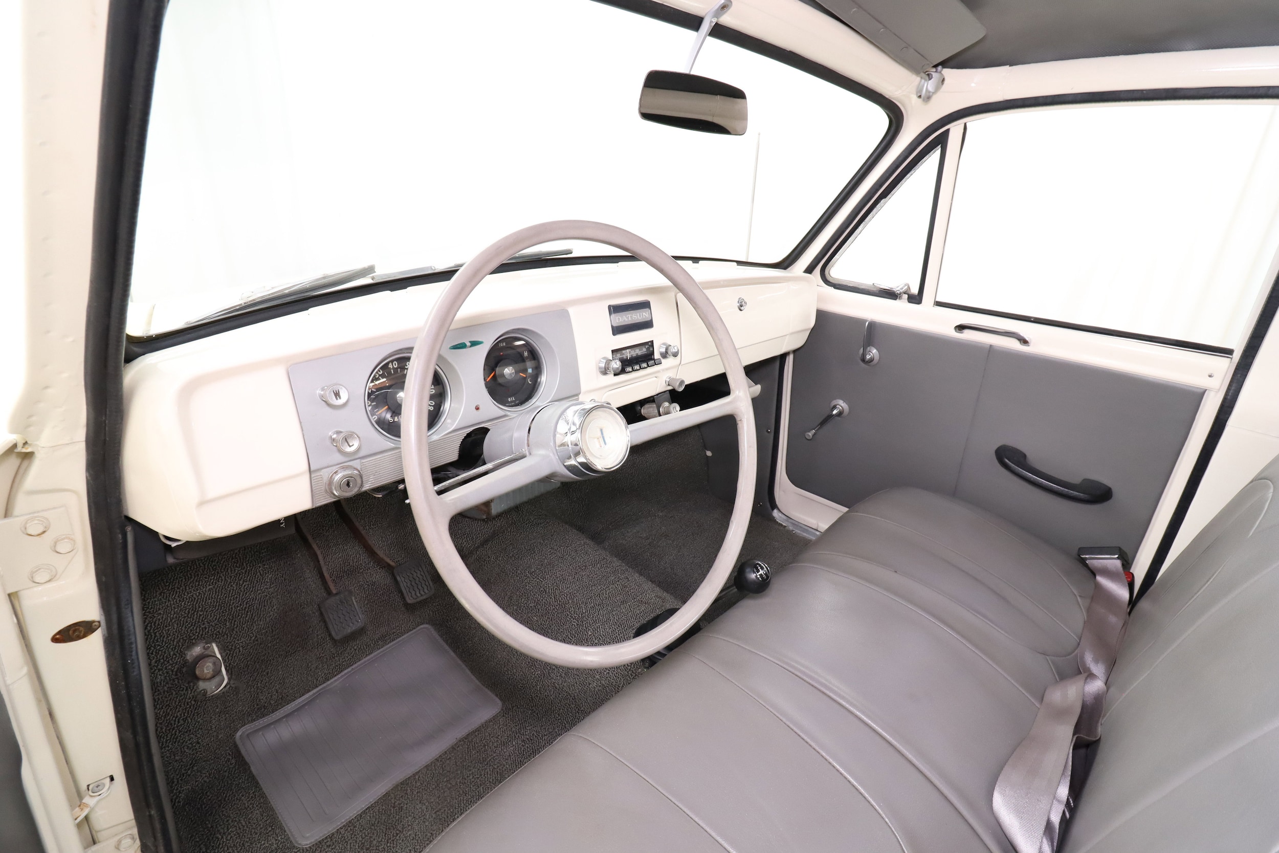 1964 Datsun 1200 11