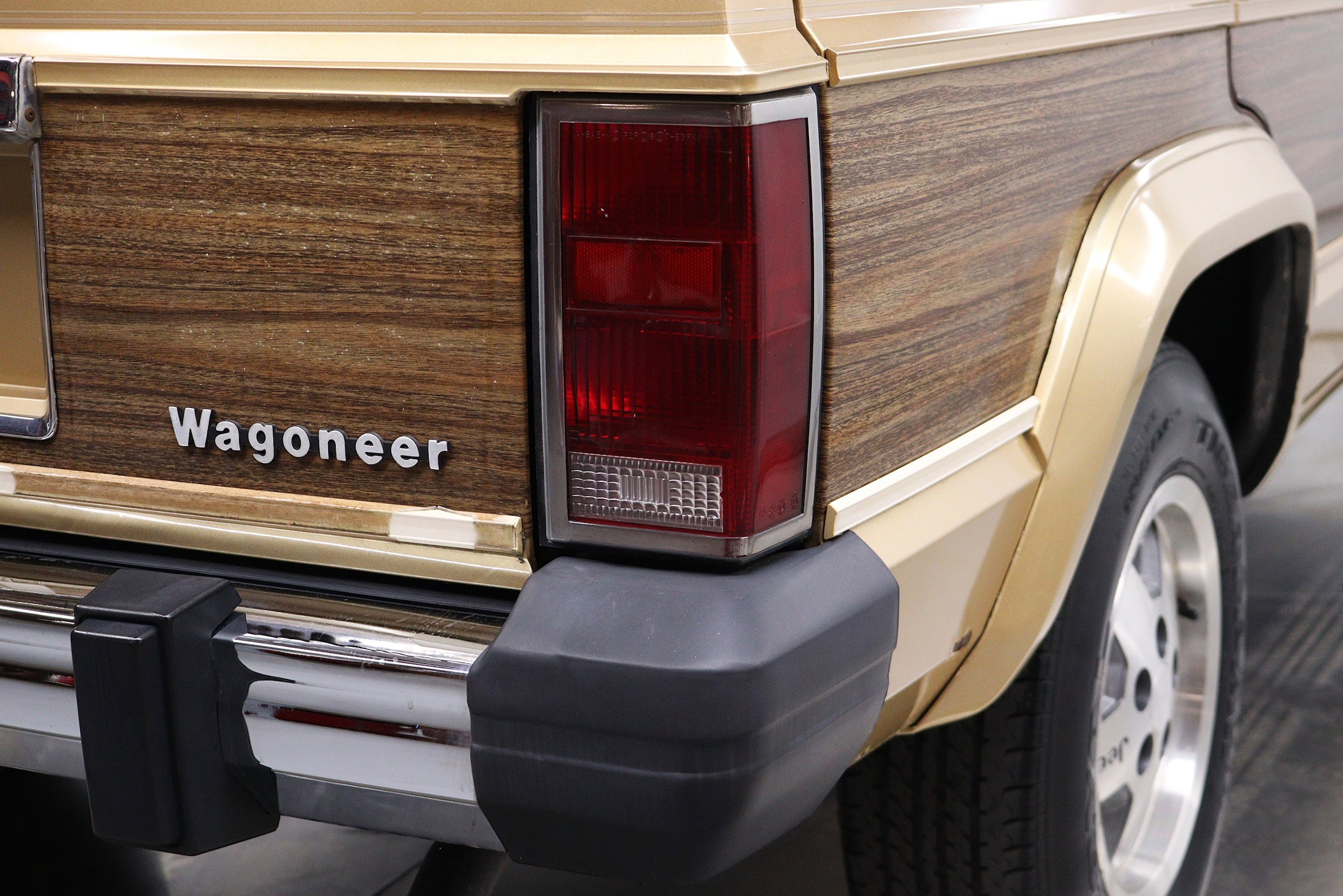 1987 Jeep Wagoneer 72
