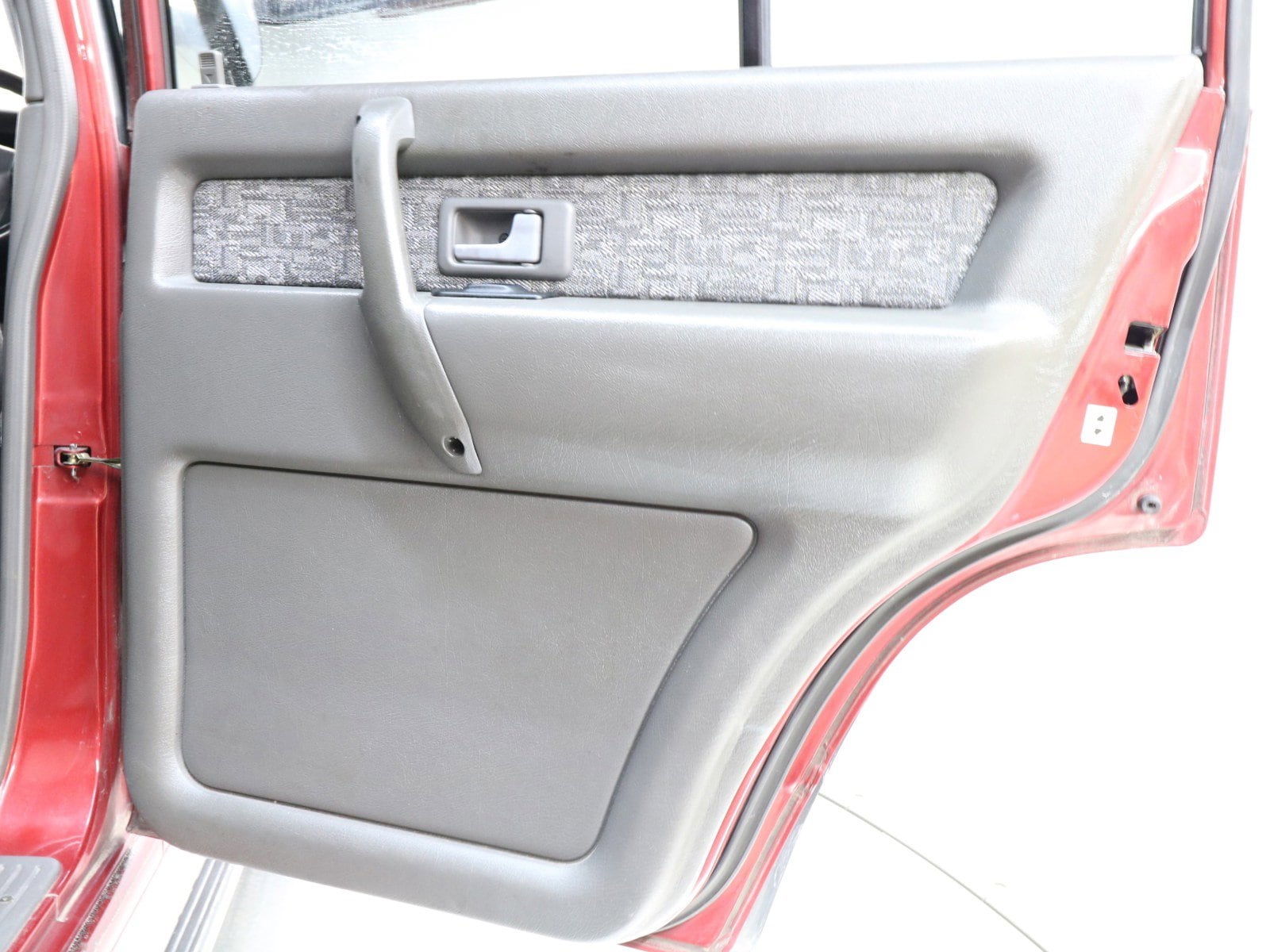 1998 Isuzu Bighorn 26