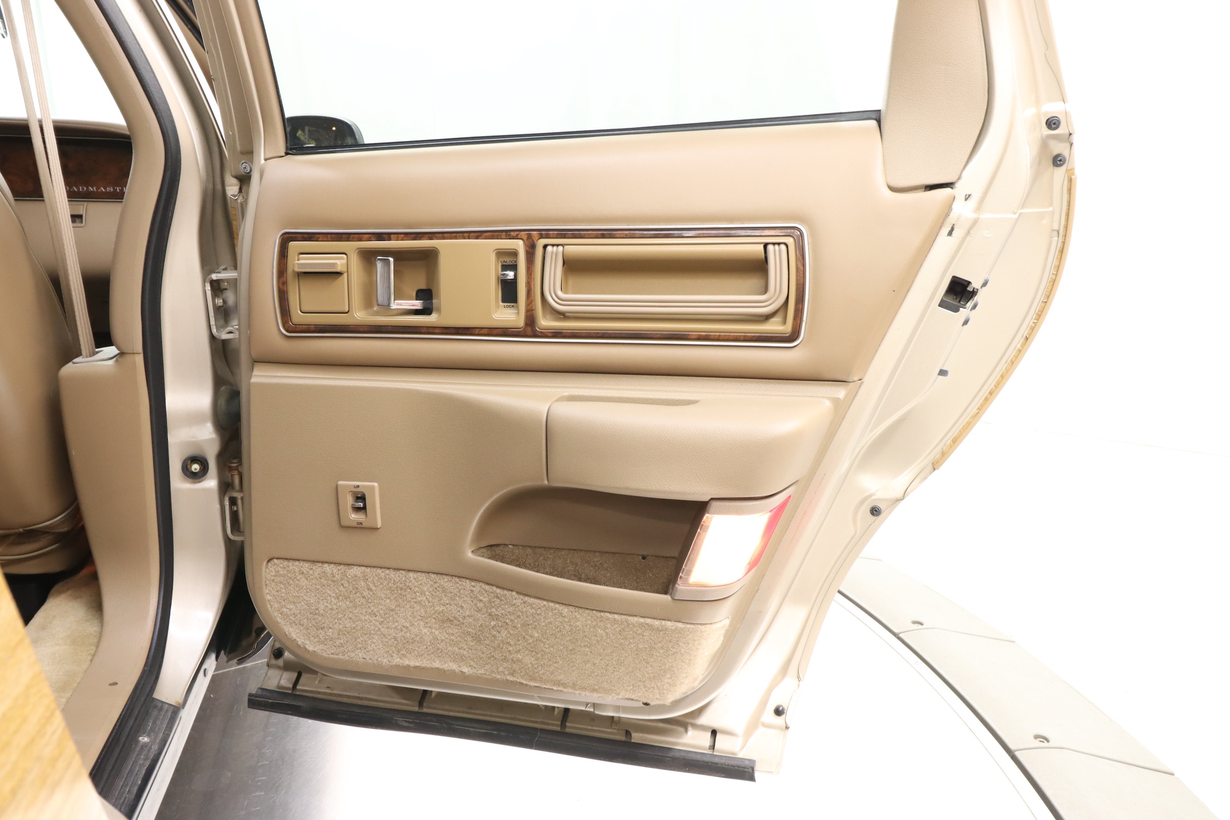 1993 Buick Roadmaster 54