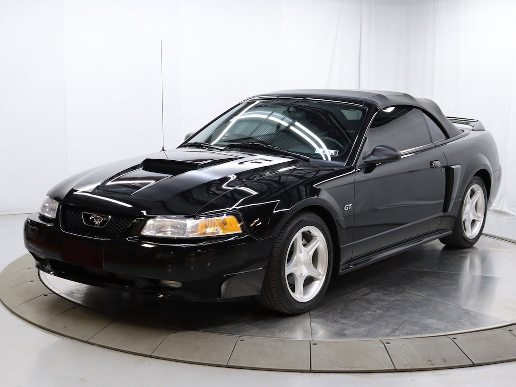 Used 2000 Ford Mustang GT Convertible