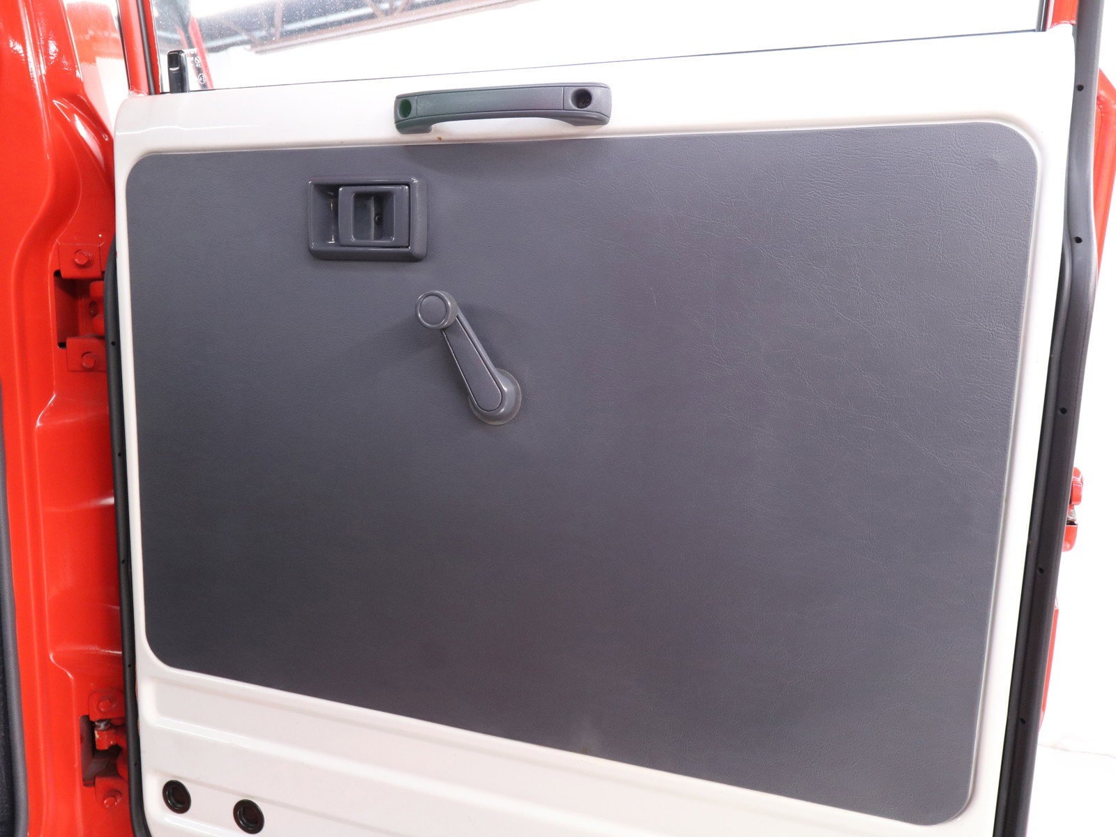 1992 Toyota Hiace 27