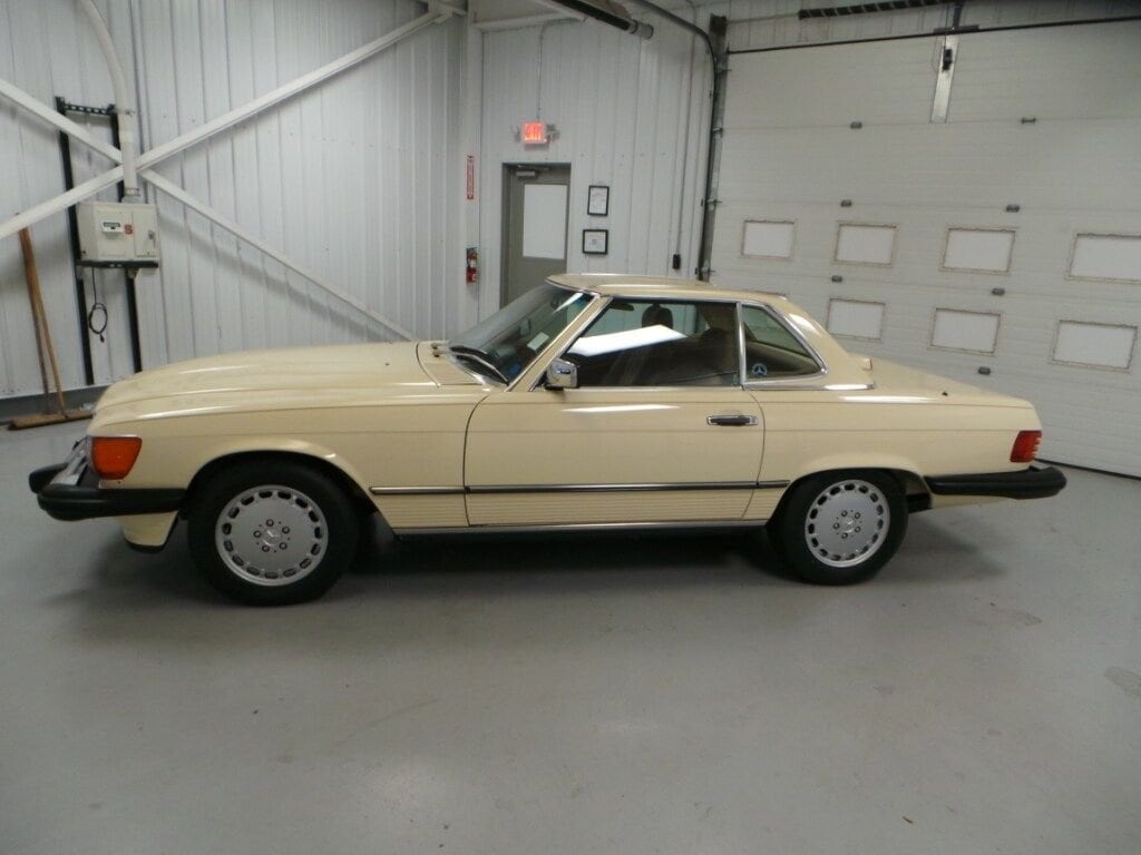 1987 Mercedes-Benz 560 4