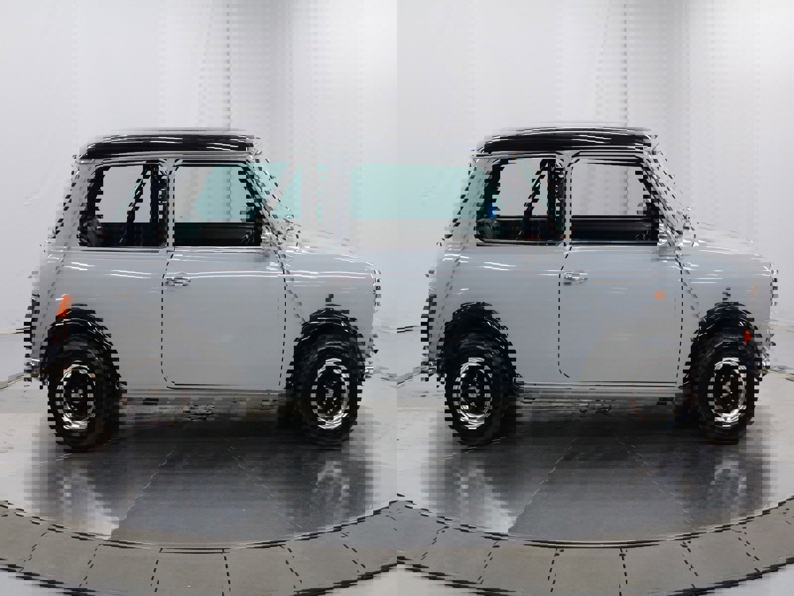 1990 Rover Mini 8