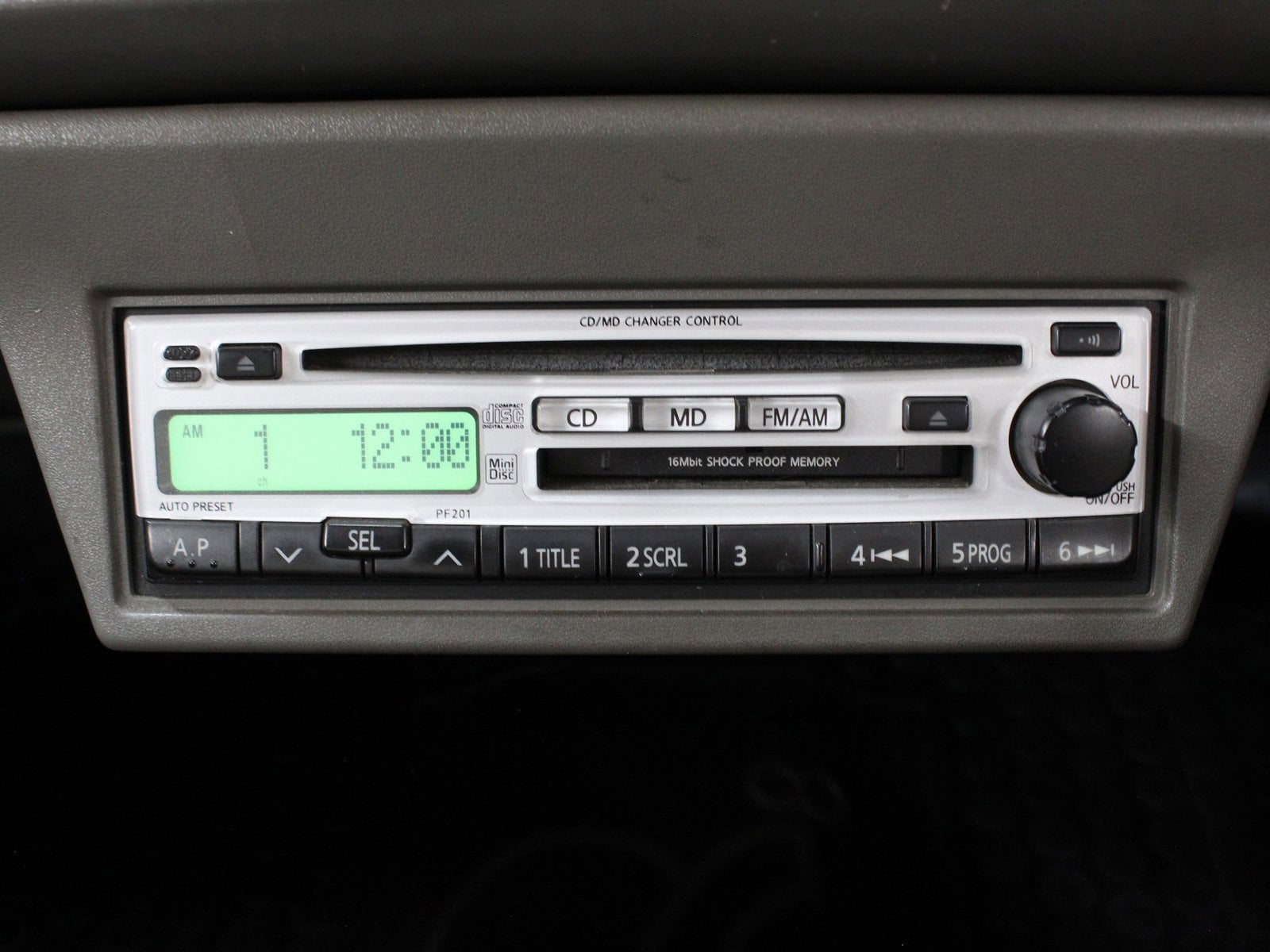 1989 Nissan S-Cargo 14